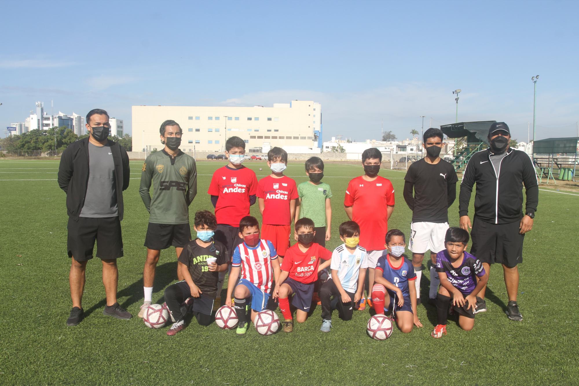 $!Los entrenadores de futbol y los deportistas del balompié que acudieron al Try Out.