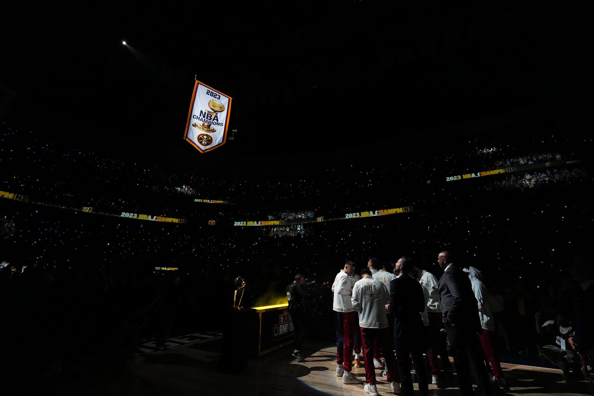 $!Los Nuggets de Denver inician la defensa de su título con victoria sobre los Lakers de Los Ángeles