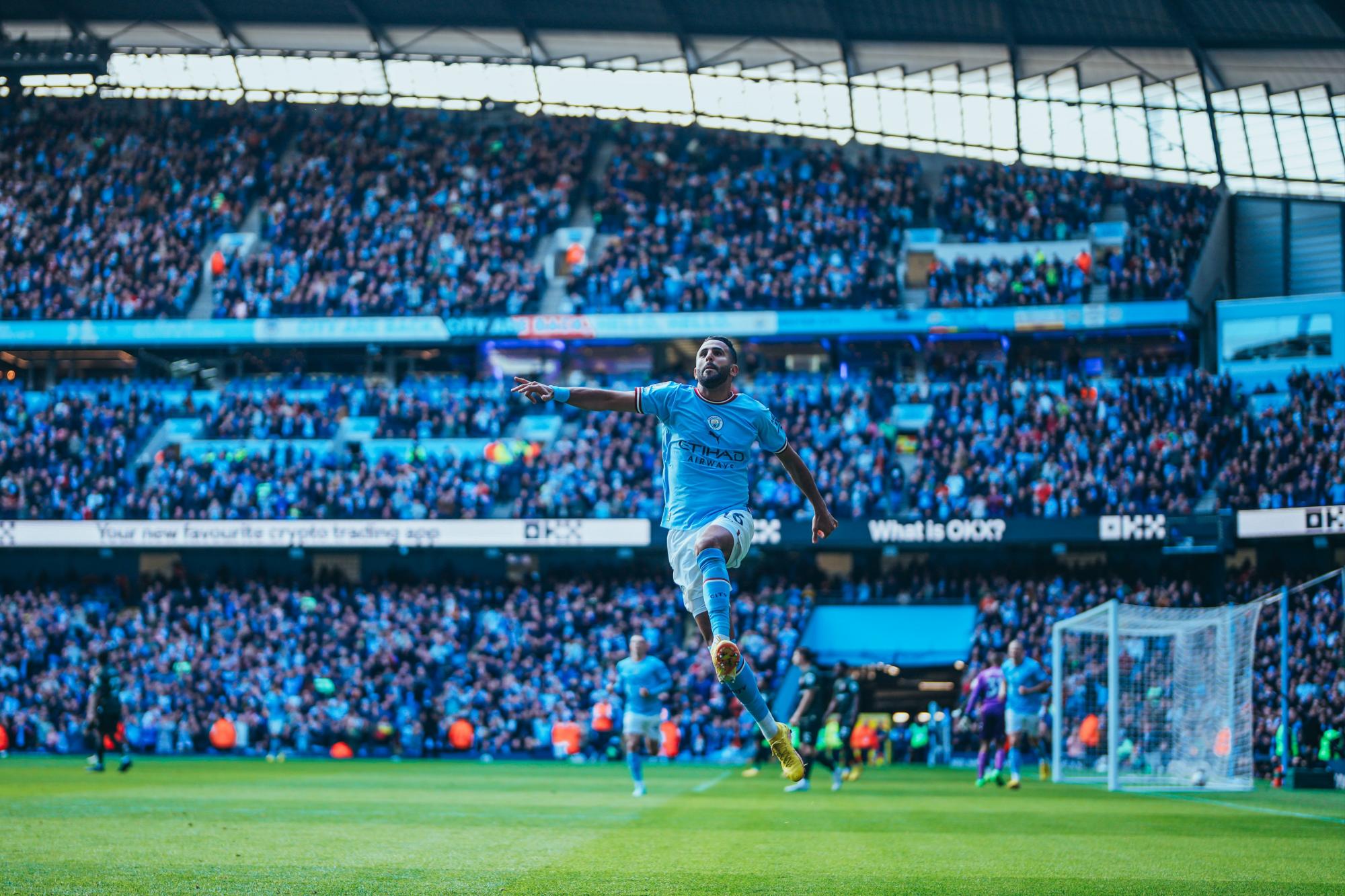 $!Manchester City golea al Southampton y toma la cima de la Premier League