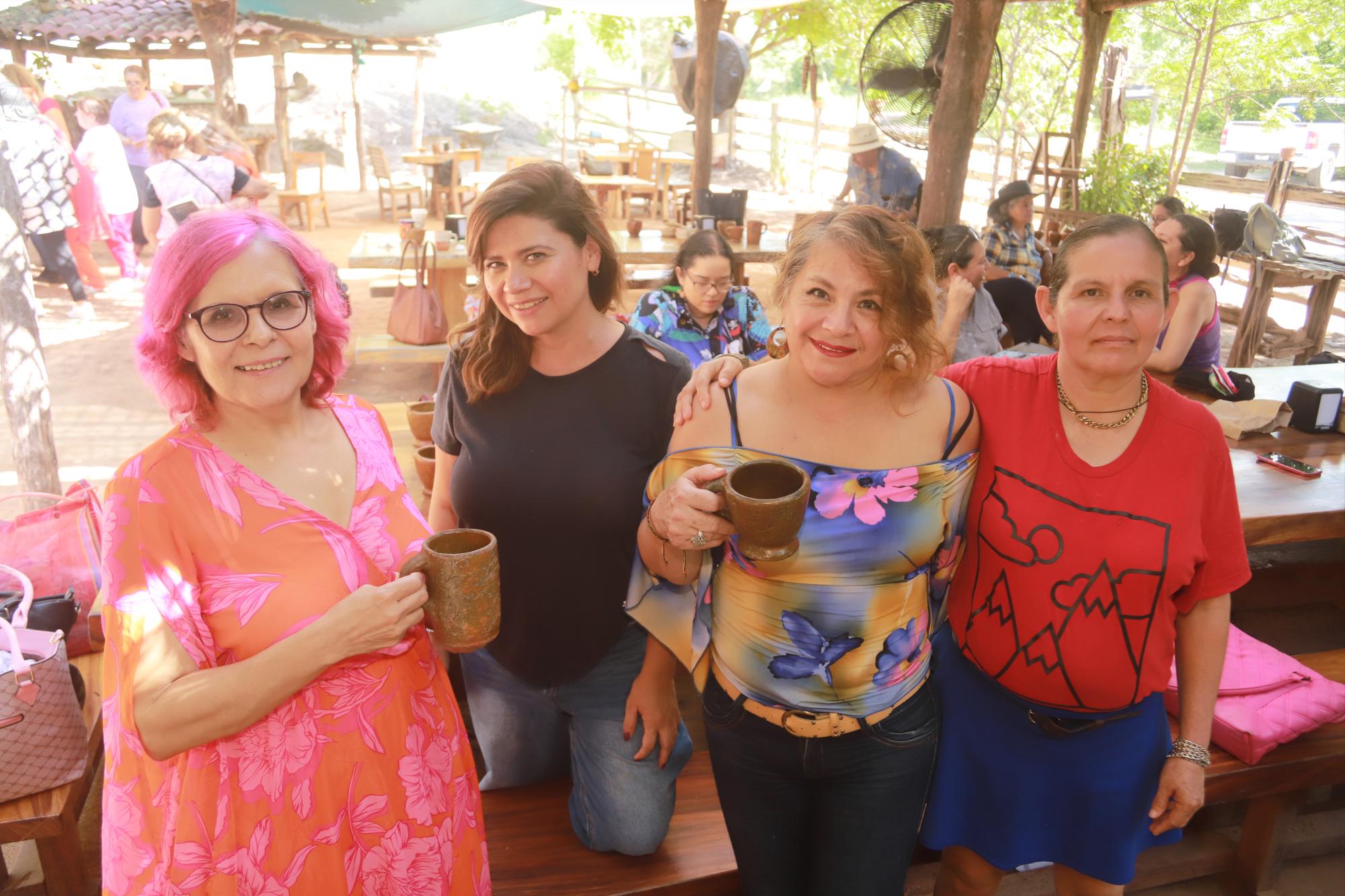 $!Dina Grijalva, Irasema Orona, Perla Flores y Jazmín Vega.