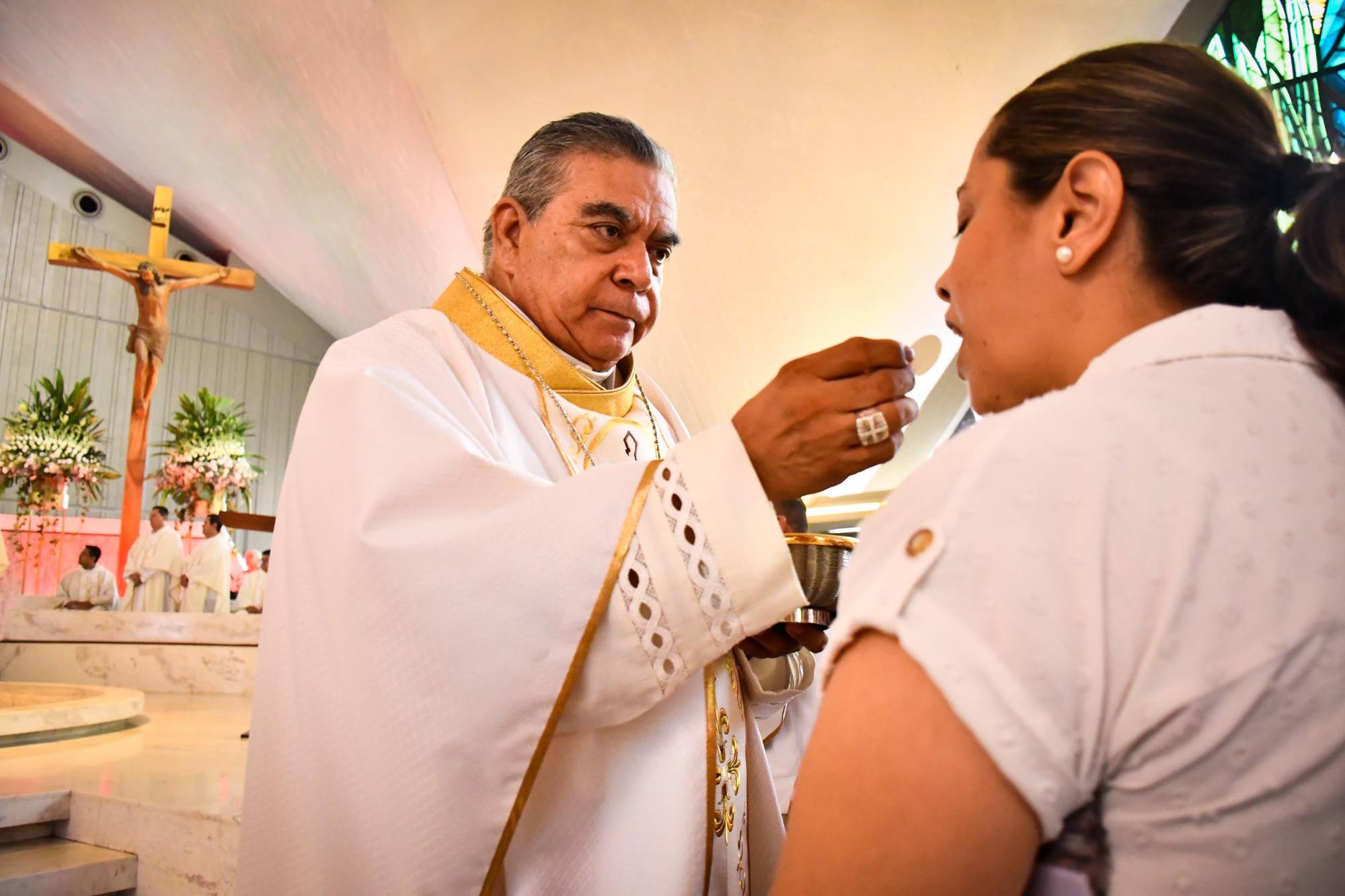 $!Respondamos con esperanza, unidad y fe: Obispo hace un llamado a recobrar la paz y unidad en Culiacán