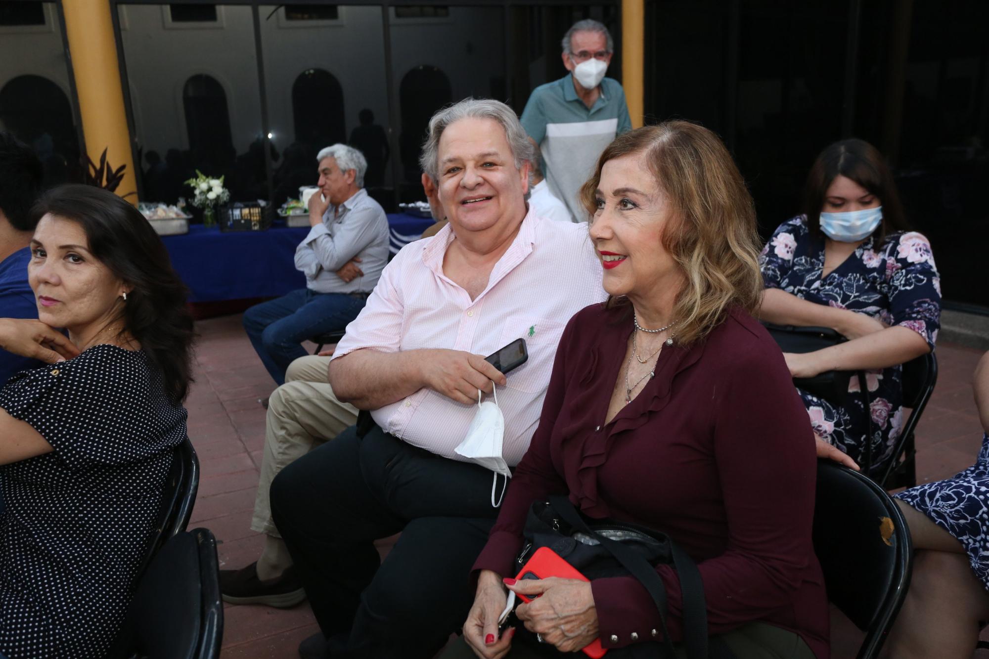 $!Raúl Rico y Marcela González.