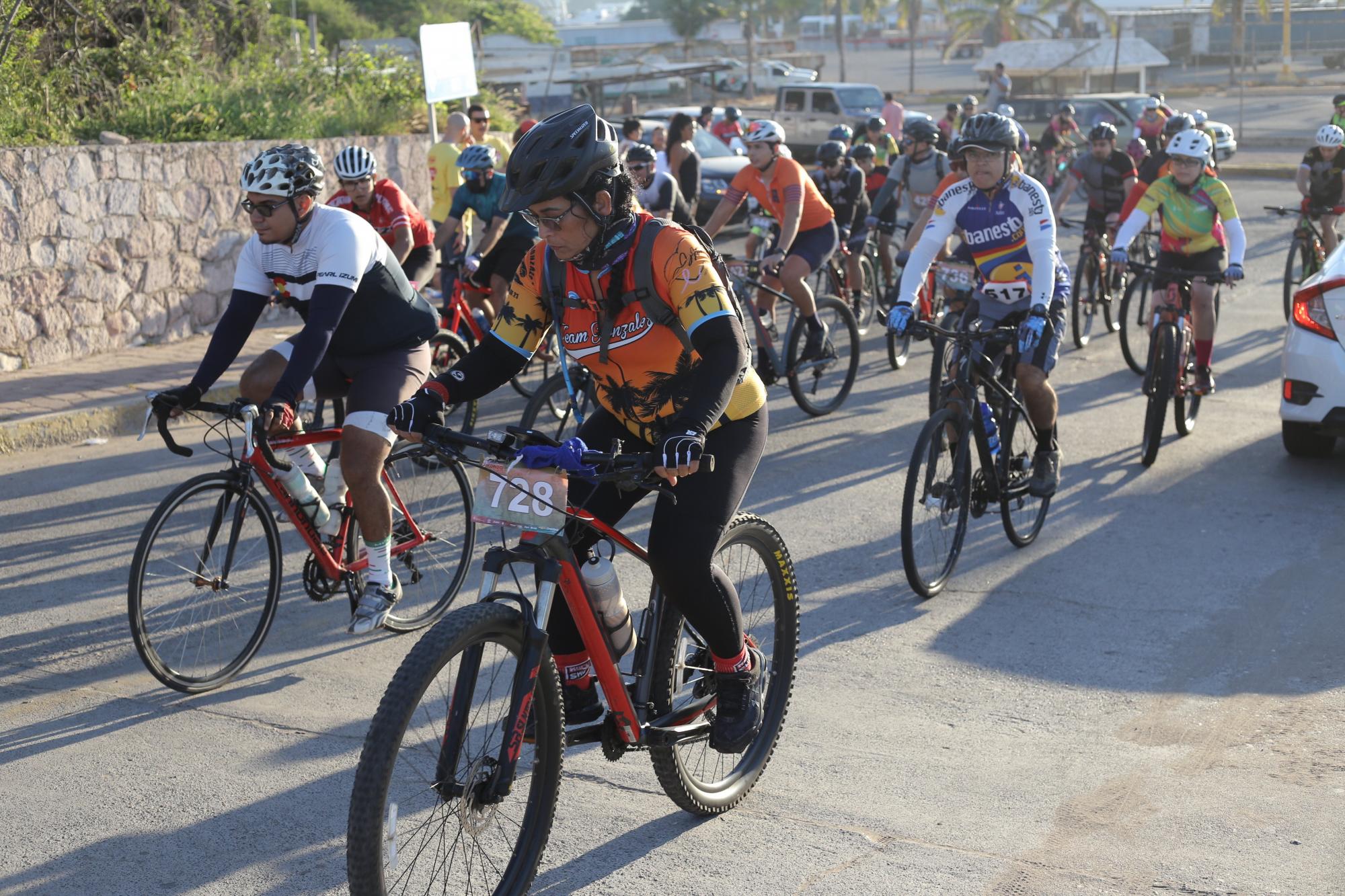 $!Rosarense Rodrigo Romero se proclama campeón del Gran Fondo de Ciclismo Mazatlán 2021
