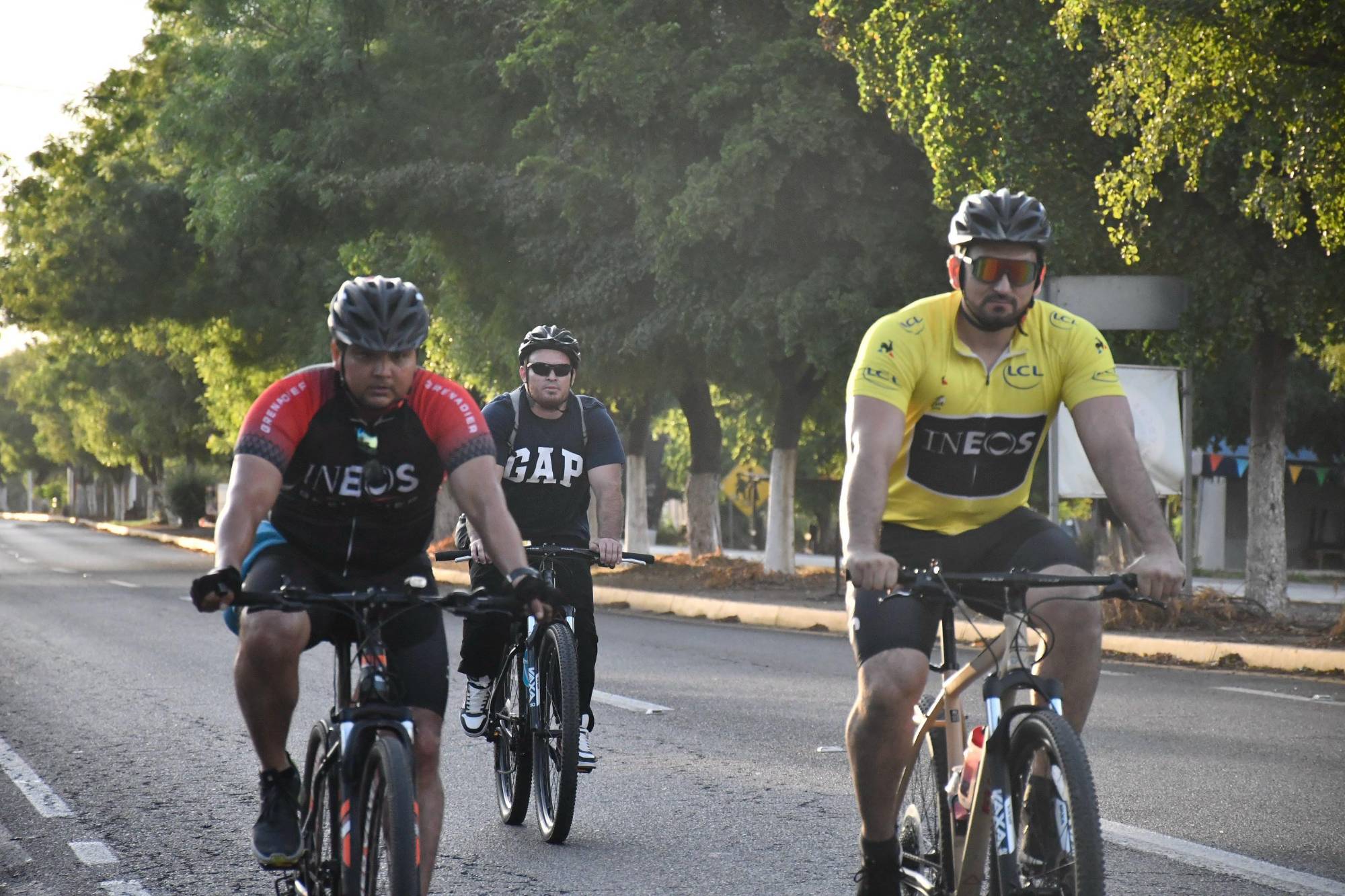 $!Promueven la reactivación económica y el deporte con rodada de Culiacán a Altata