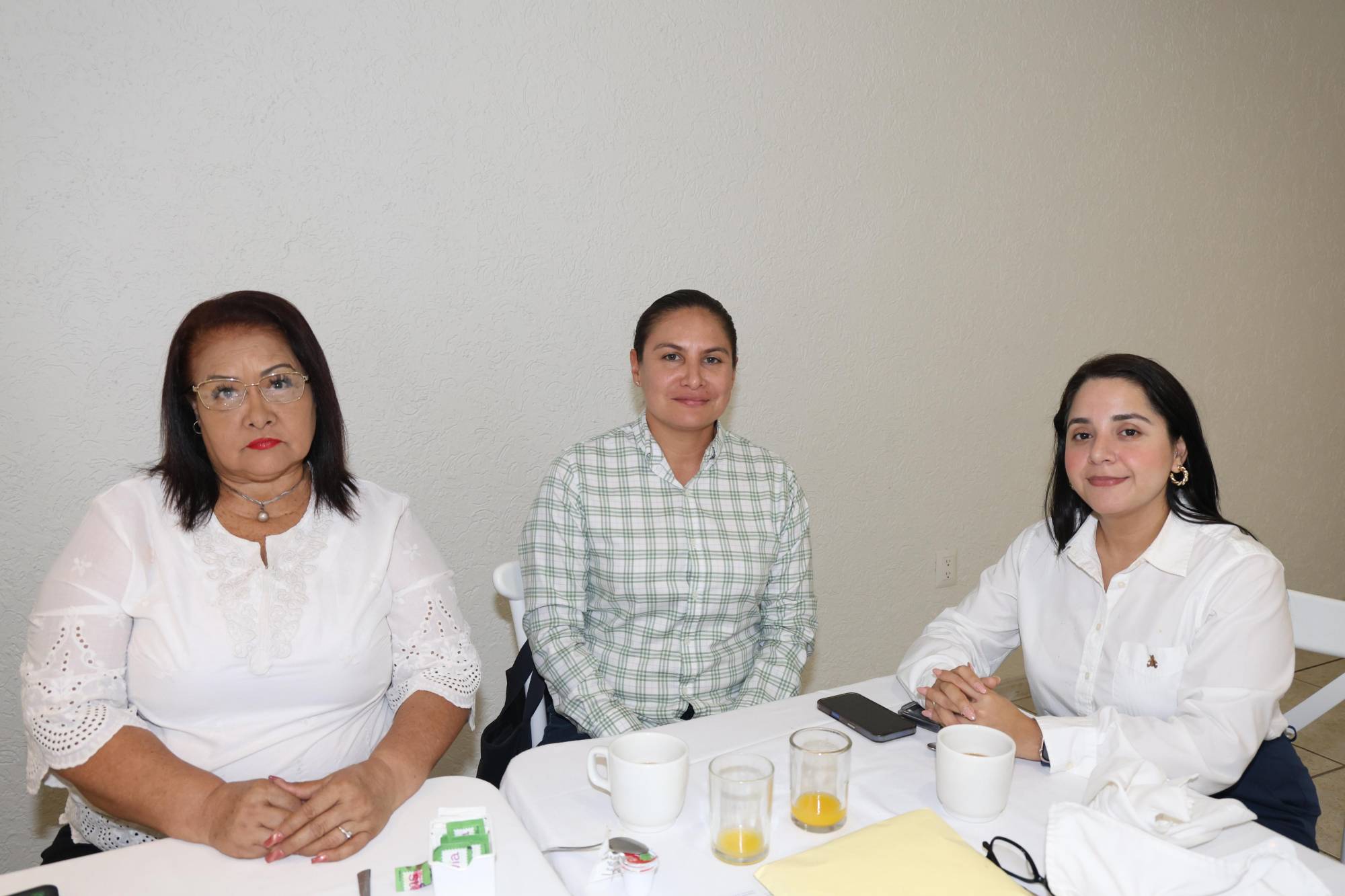 $!María Ramírez, Alma Tunaal y Gabriela Lizárraga.