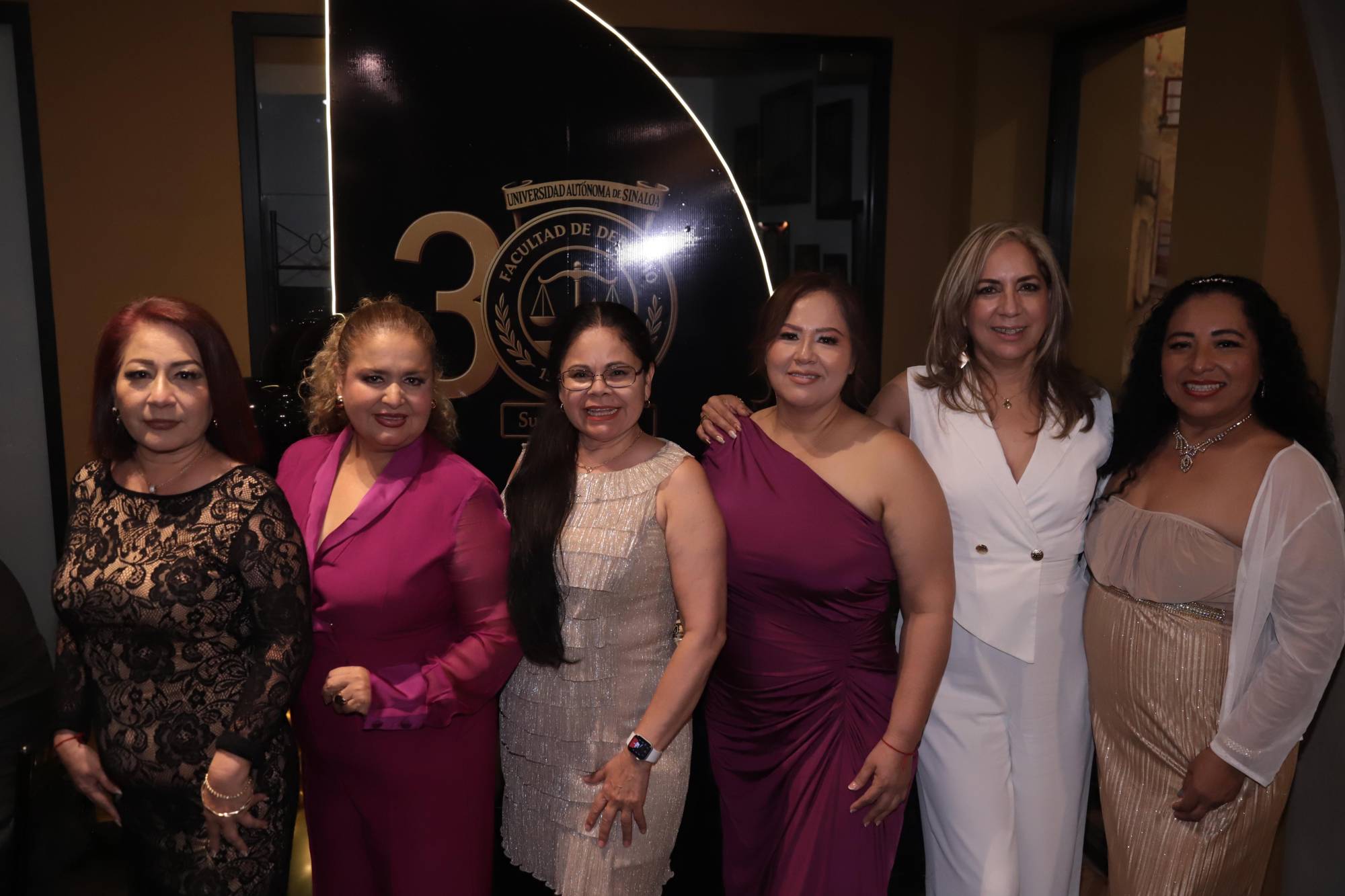 $!Gloria Barragán, Dora Sáez, Eloisa Cota, Teresa de Jesús Topete, Dora Lilia Ibáñez y Edith Michel.