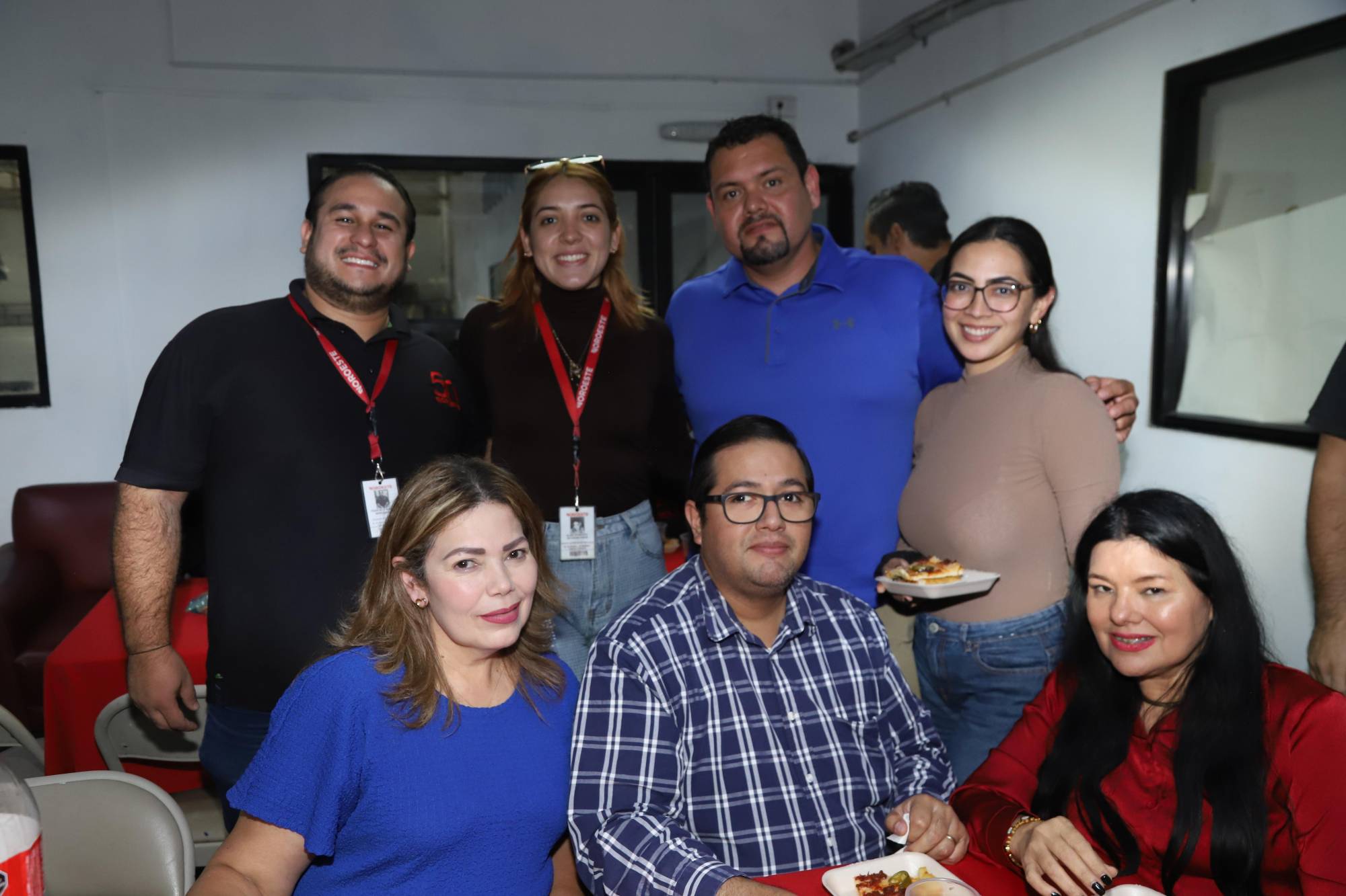 $!Manuel Serrano, Alina Zataráin, Omar Salas, Stefany Ponzo, Elizabeth Peraza, Miguel Flores y Conchita Hernández.