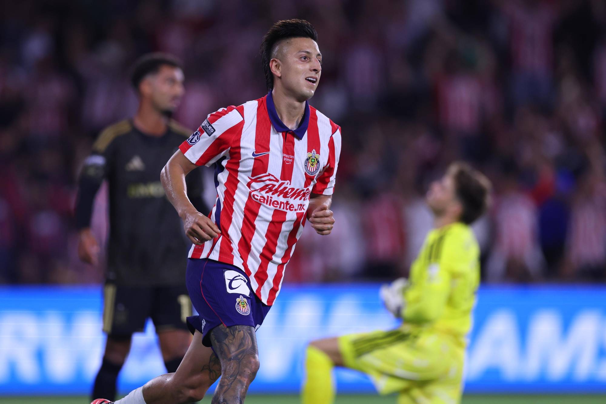 $!Toluca golea; Chivas deja escapar el triunfo en su debut en Leagues Cup