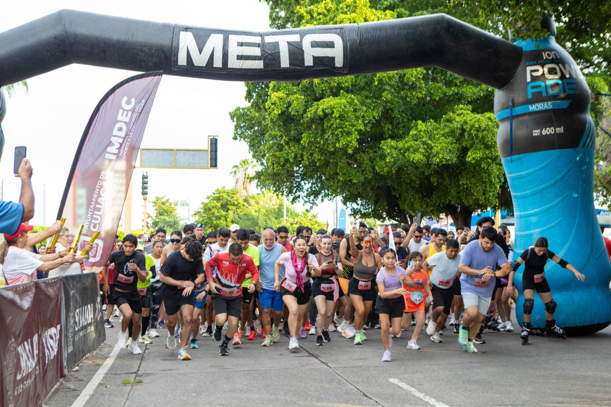 $!Roberto Medina y Abigail Soto conquistan la Carrera por la Vida en Culiacán