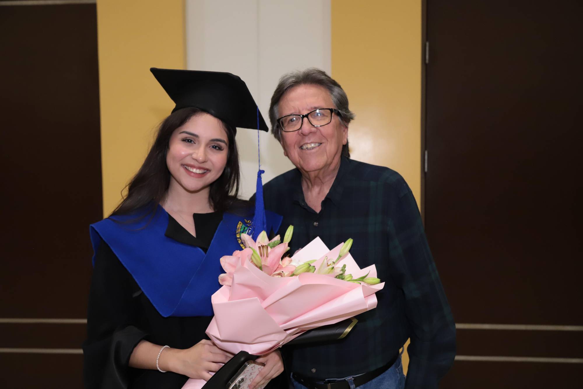 $!Mariana Ríos Amezcua junto a su abuelo, Miguel Ángel Ríos.