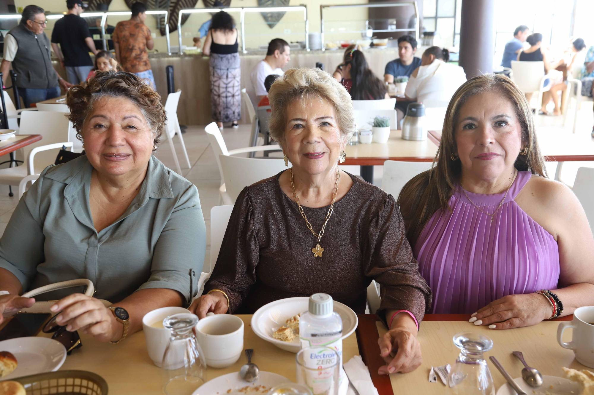 $!Ofelia González, Lucía Calleros de Soto y Rocío Soto.