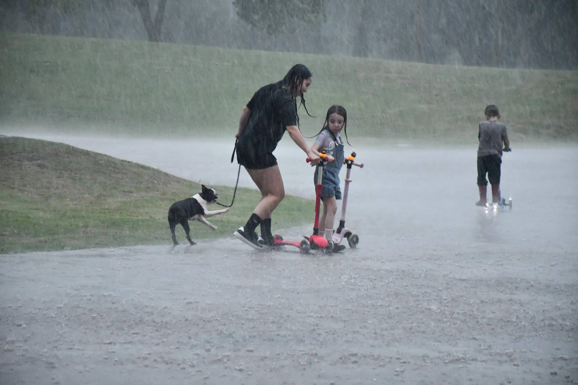$!Fuerte lluvia se registra la tarde de este miércoles en Culiacán