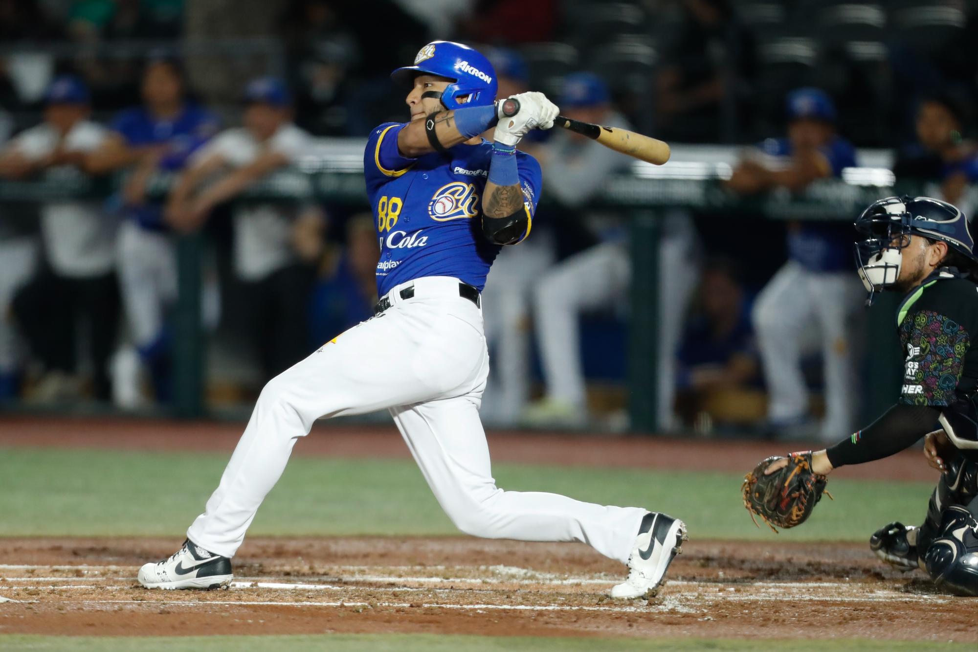 $!Fernando Villegas, de Charros, gana el premio al Novato del Año en LMP