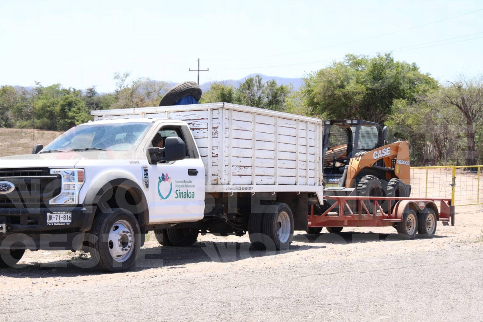 $!Buscadoras de Mazatlán encaran a funcionarias estatales para exigir apoyos y las ignoran