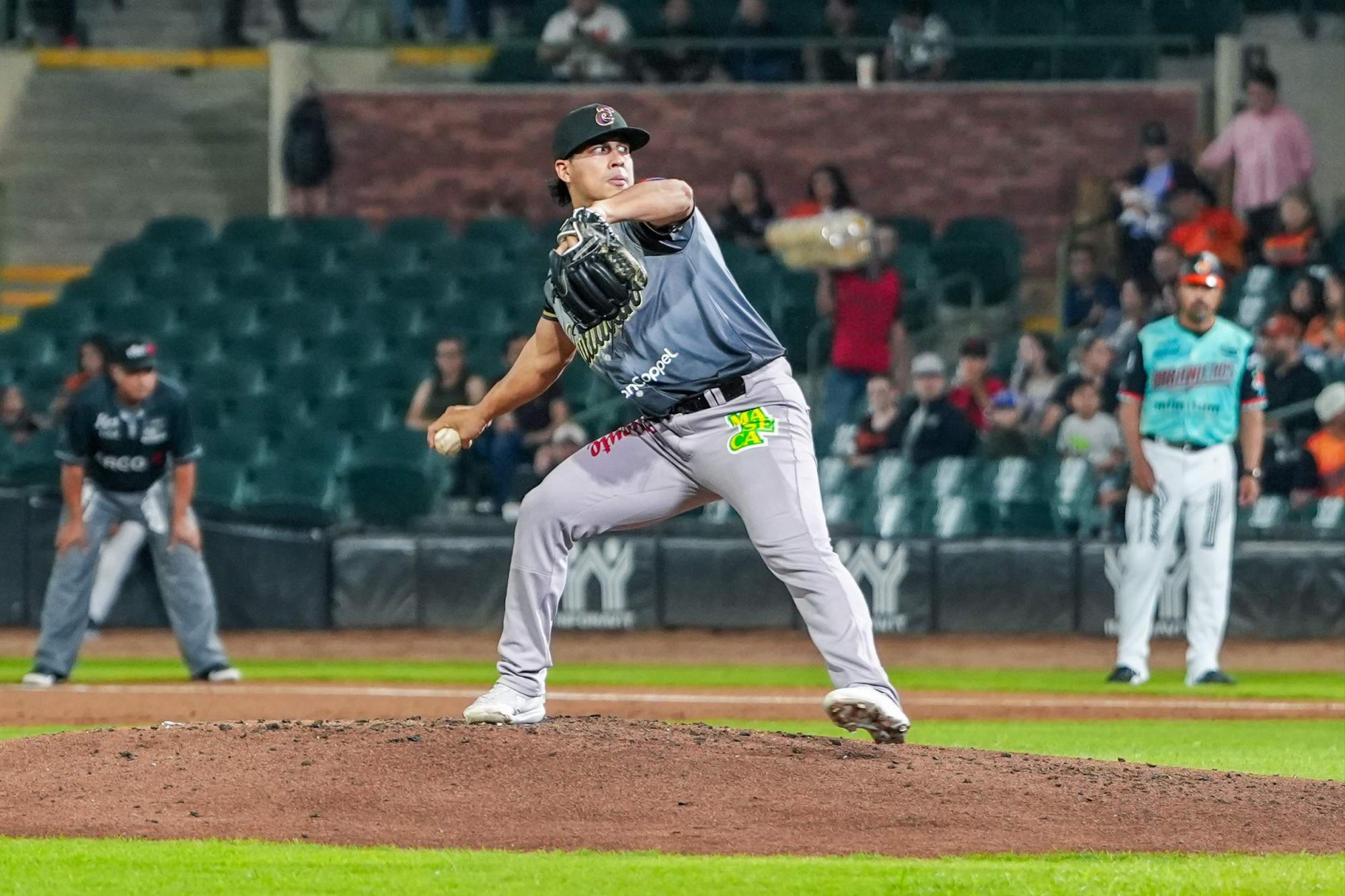 $!Tomateros gana cerrado duelo a Naranjeros y se lleva la serie