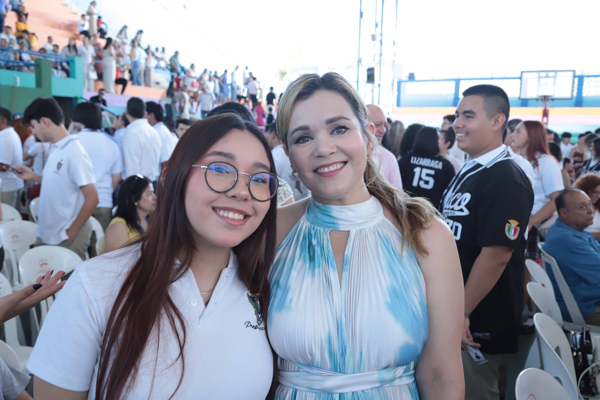 $!Daryán Gómez junto a su mamá, Karla Mendoza.