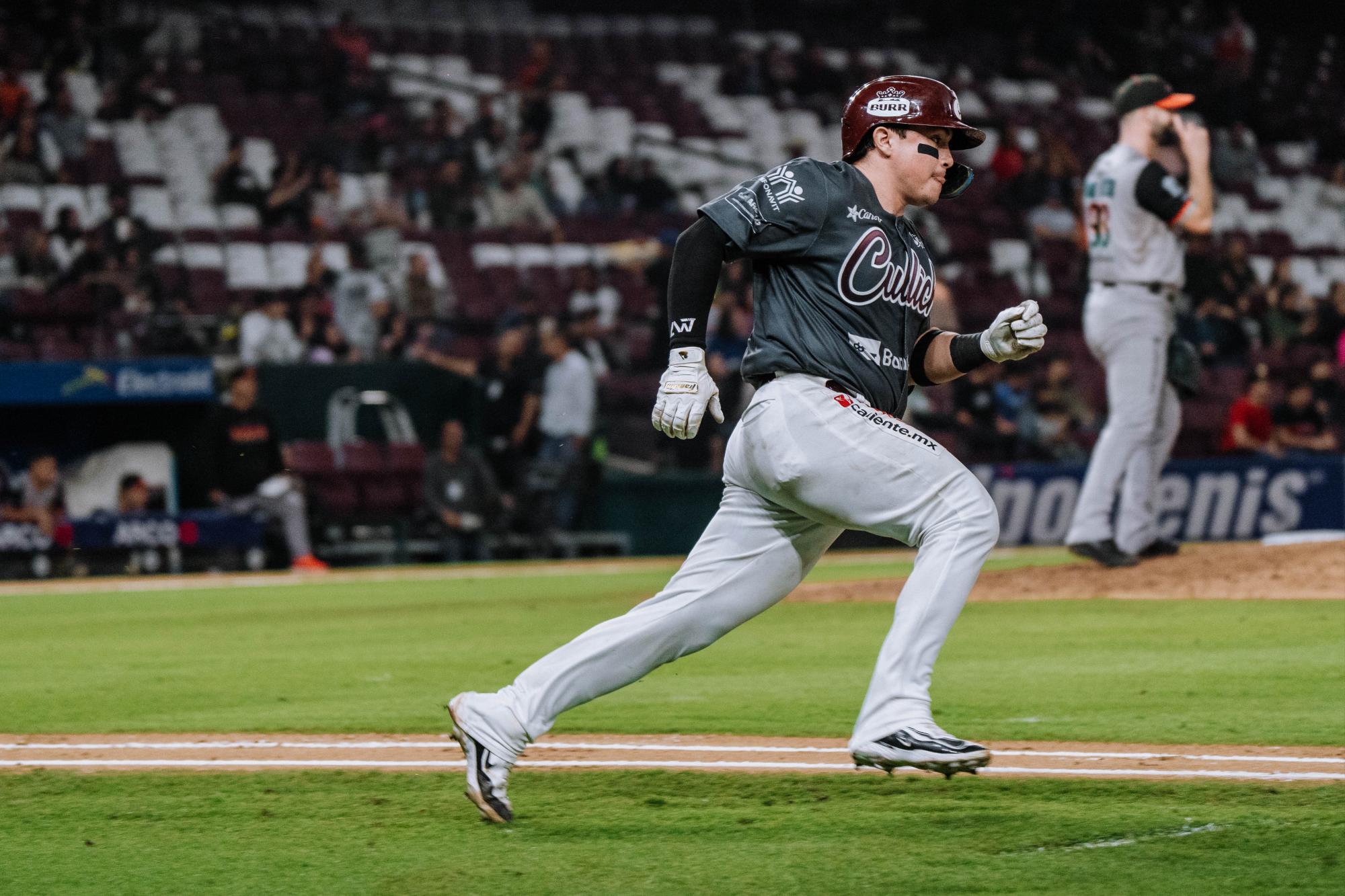 $!Ofensiva de Tomateros despierta para igualar el Clásico de la LMP