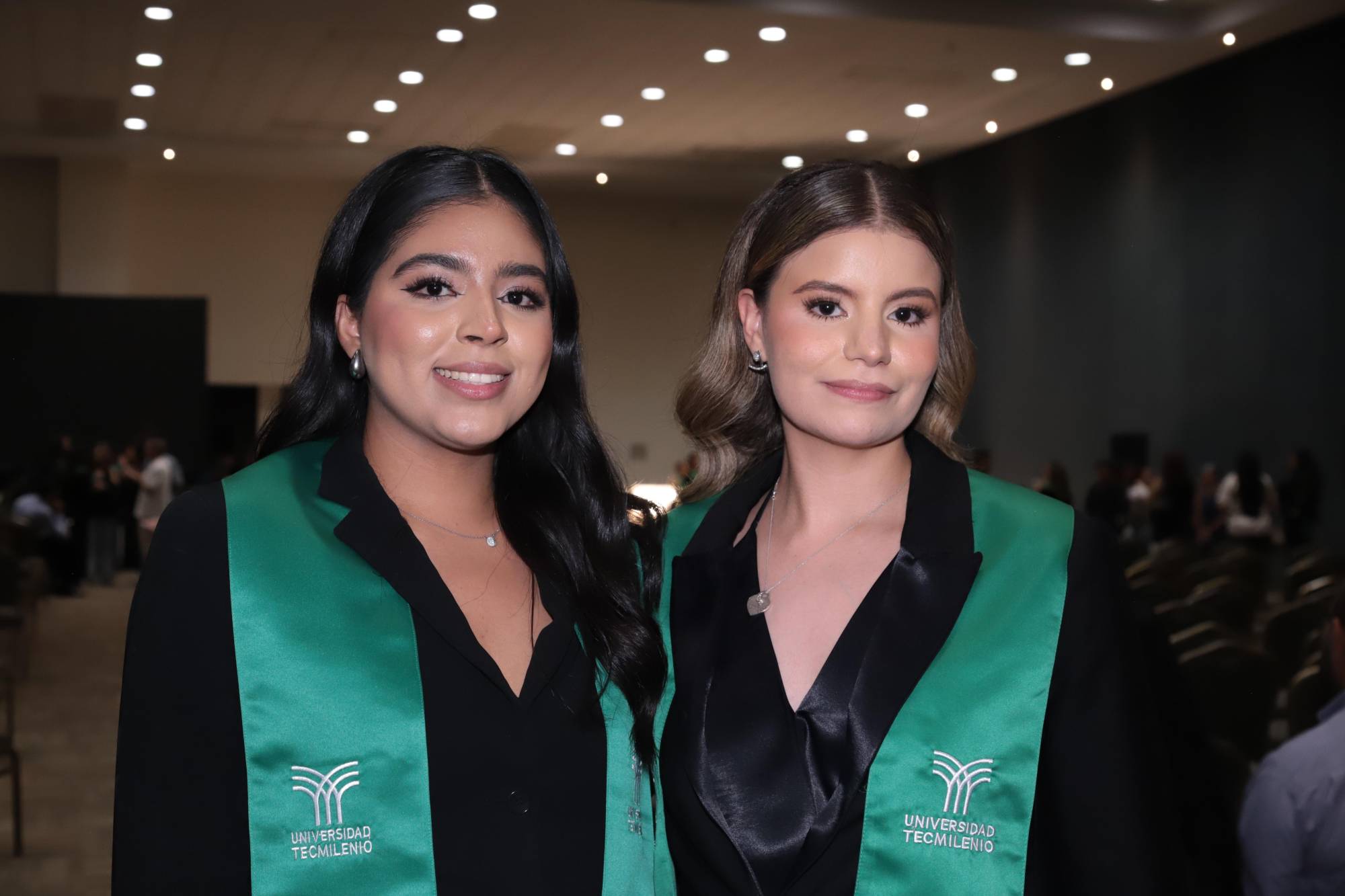 $!Vivian Sillas y Ximana Salas.