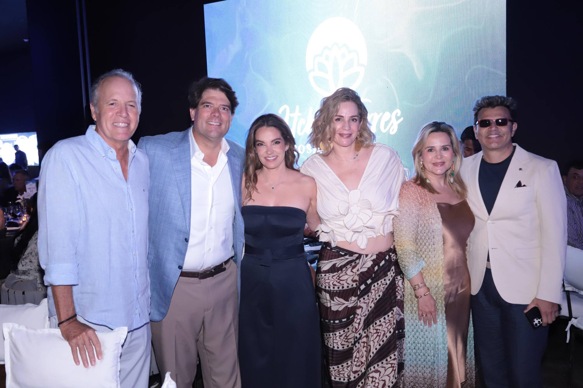 $!Fernando Letamendi, José Luis Mogollón, Hayley Coppel de Mogollón, María Esther Juárez de Letamendi, Karla Hays de Guzmán y Amado Sabas Guzmán Reynaud.