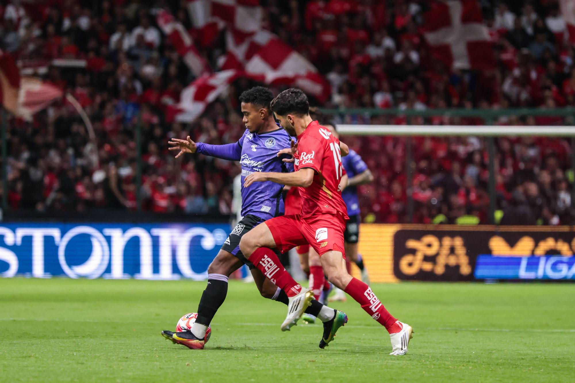 $!Mazatlán FC se quema en el ‘infierno’ ante el campeón