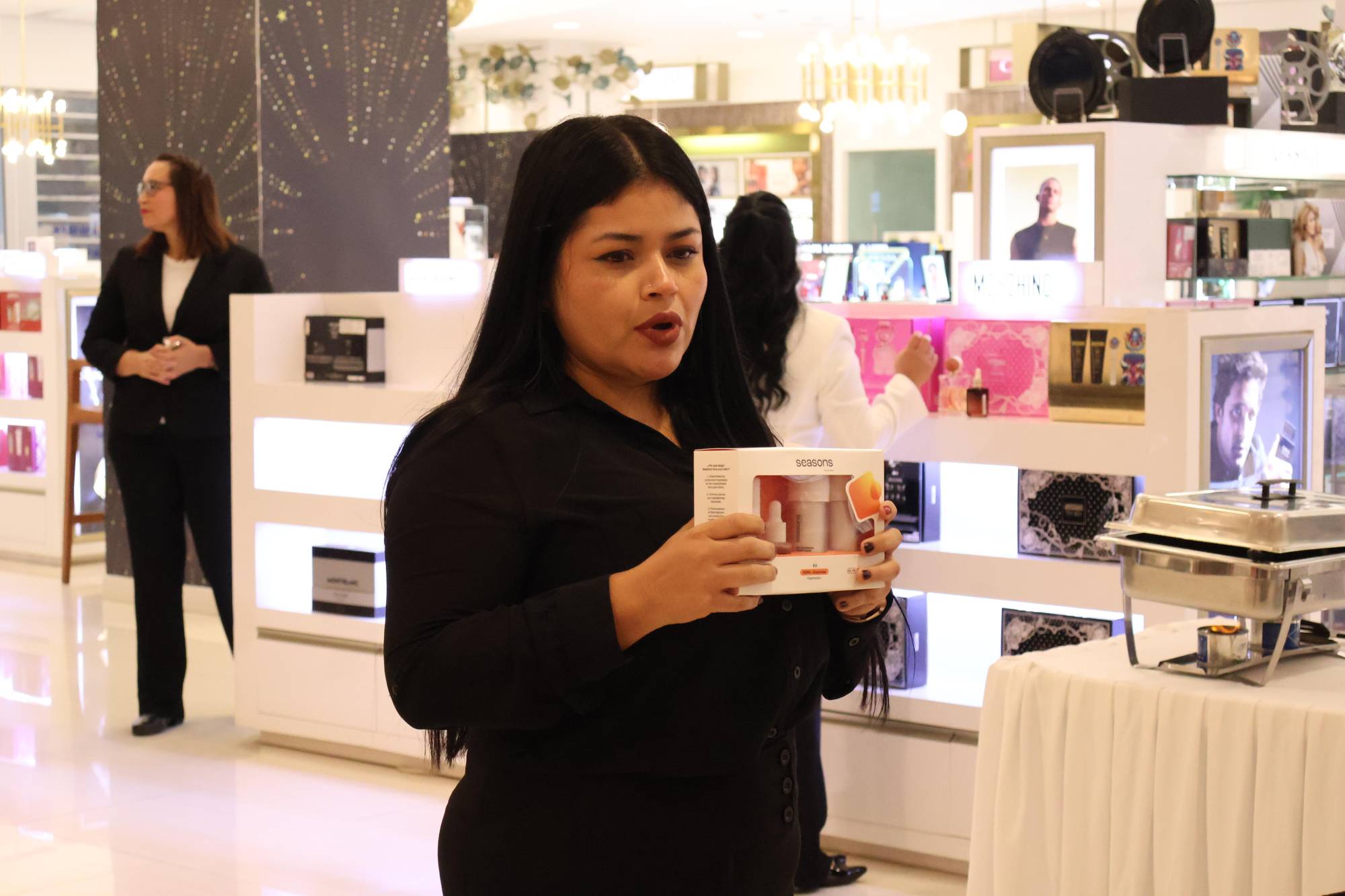 $!Cimaco consiente a sus clientes con exclusivo desayuno