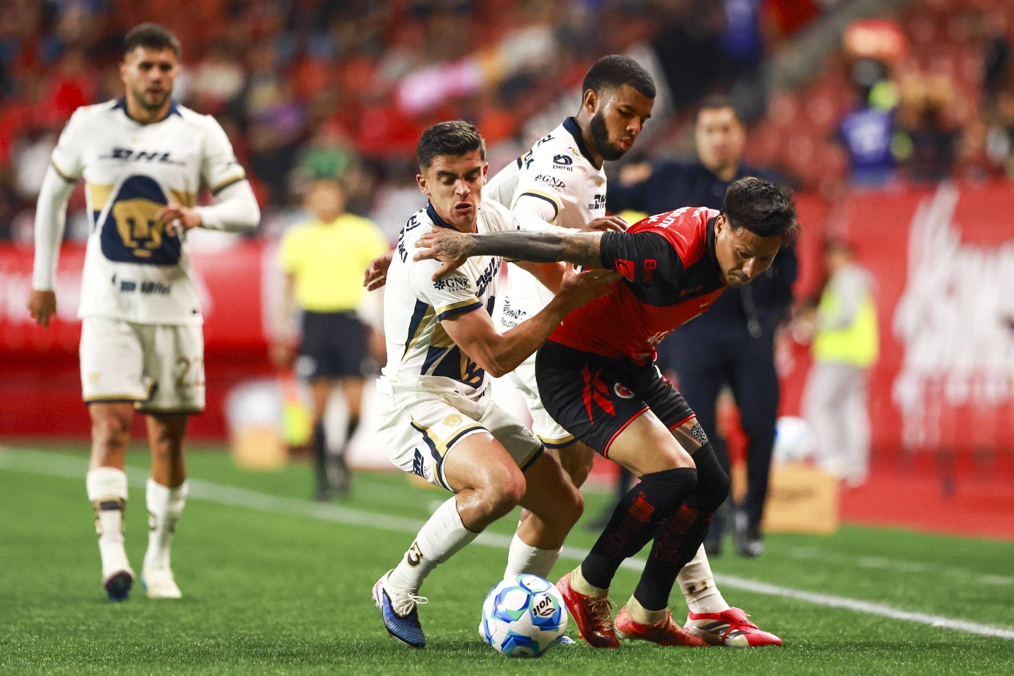 $!Pumas rescatan empate en la frontera