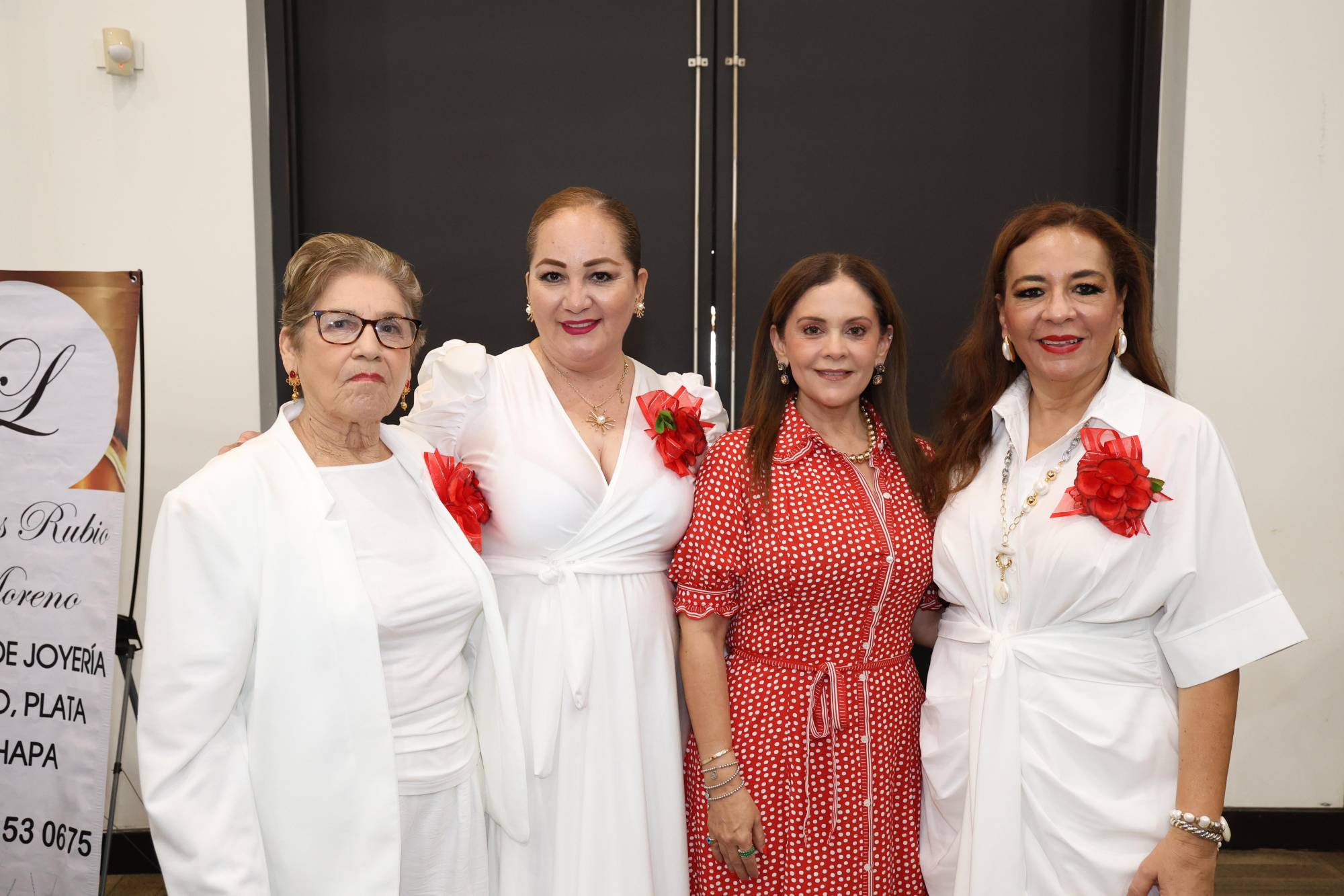 $!María Félix, Carolina Hernández, Fernanda Rivera de Bloch y Lolis Rubio.