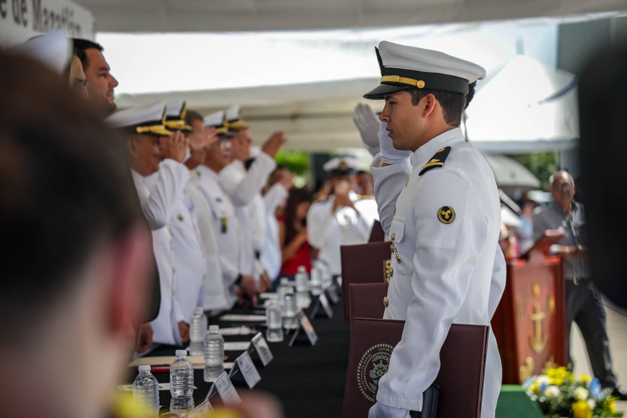 $!Egresan con honores 80 nuevos oficiales de la Escuela Náutica Mercante de Mazatlán
