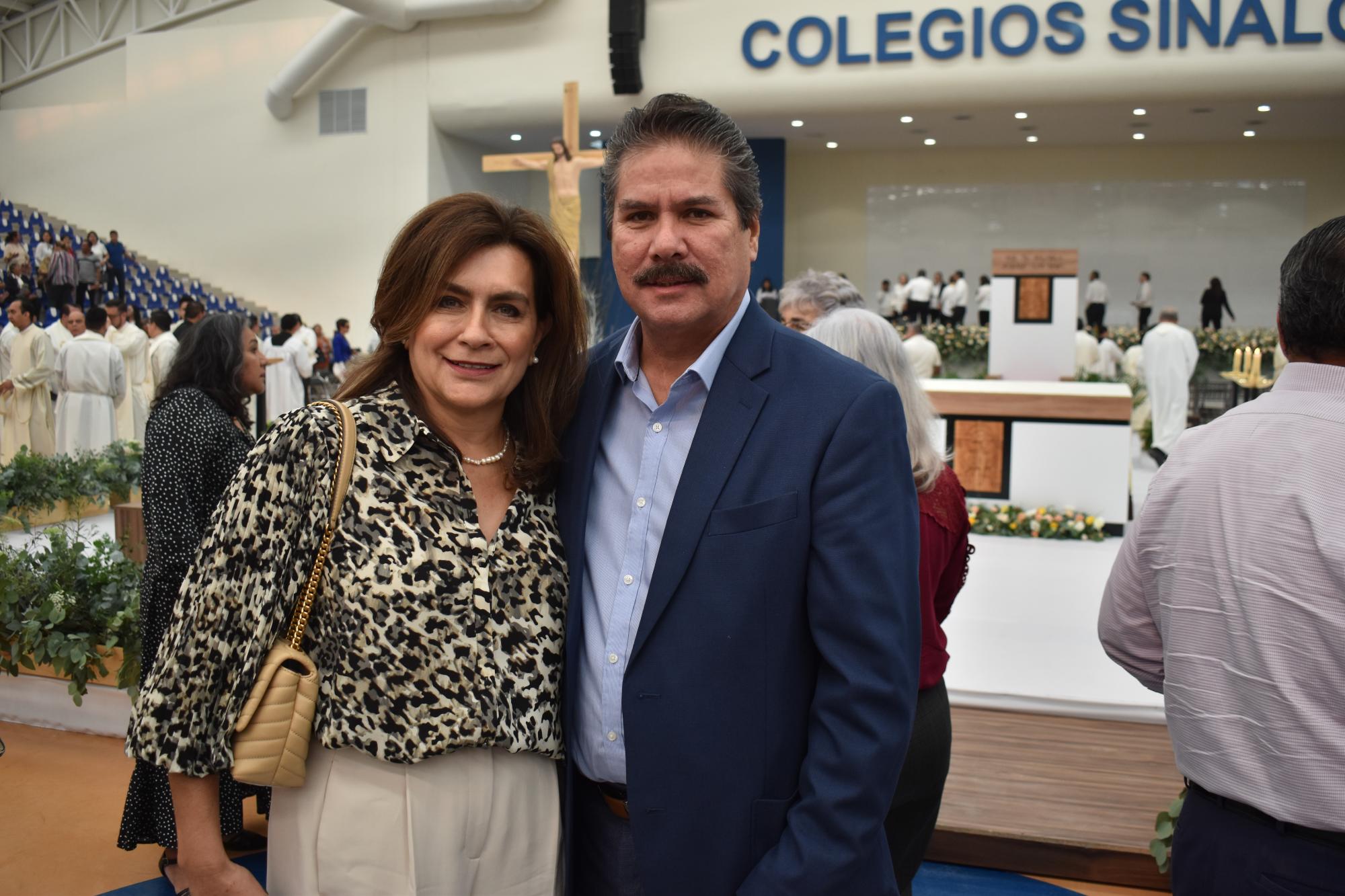 $!Francis y Alberto Mora llegaron desde Mexicali.