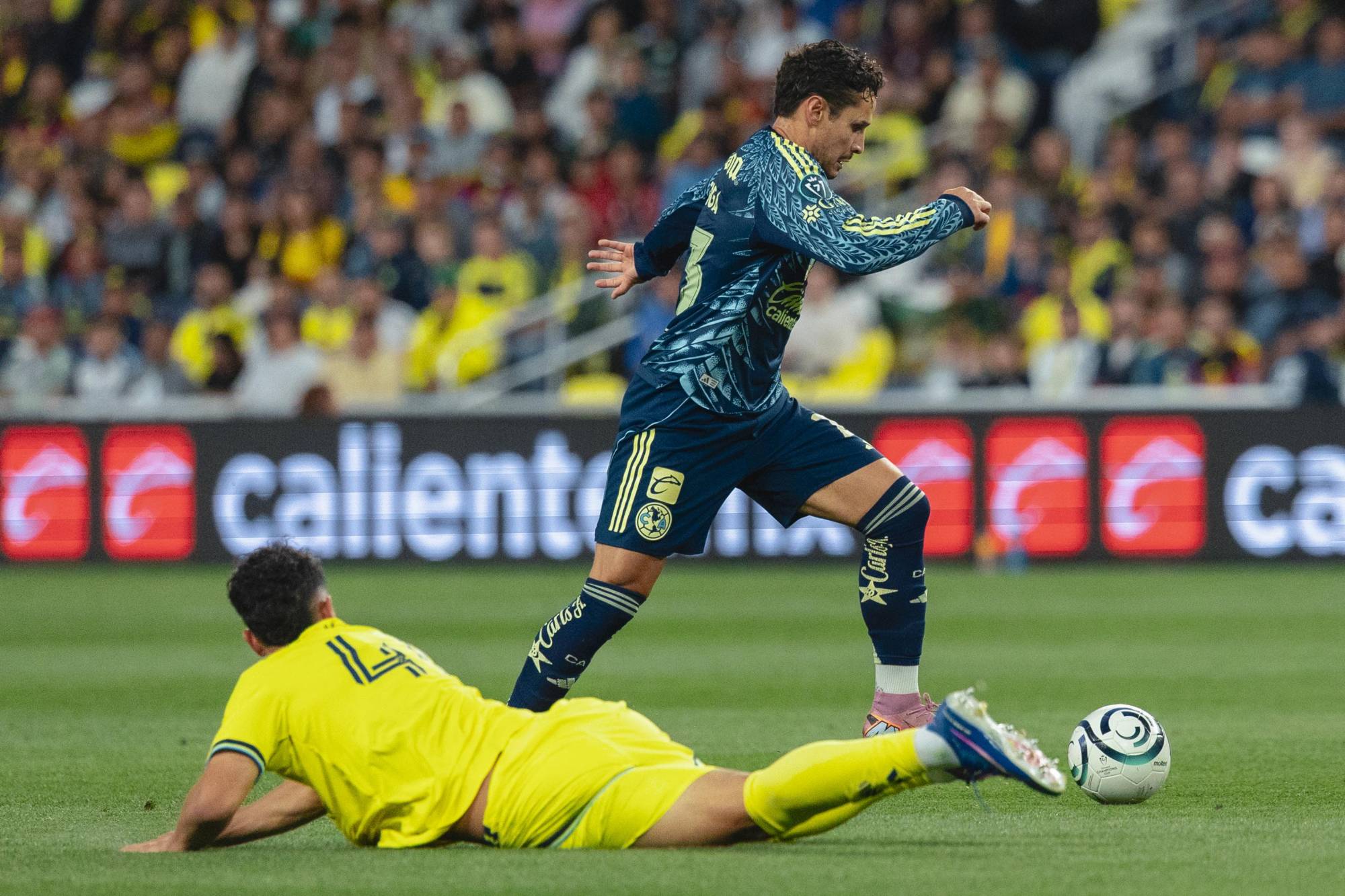 $!Vuelo del América aterriza de emergencia en Miami tras falla mecánica