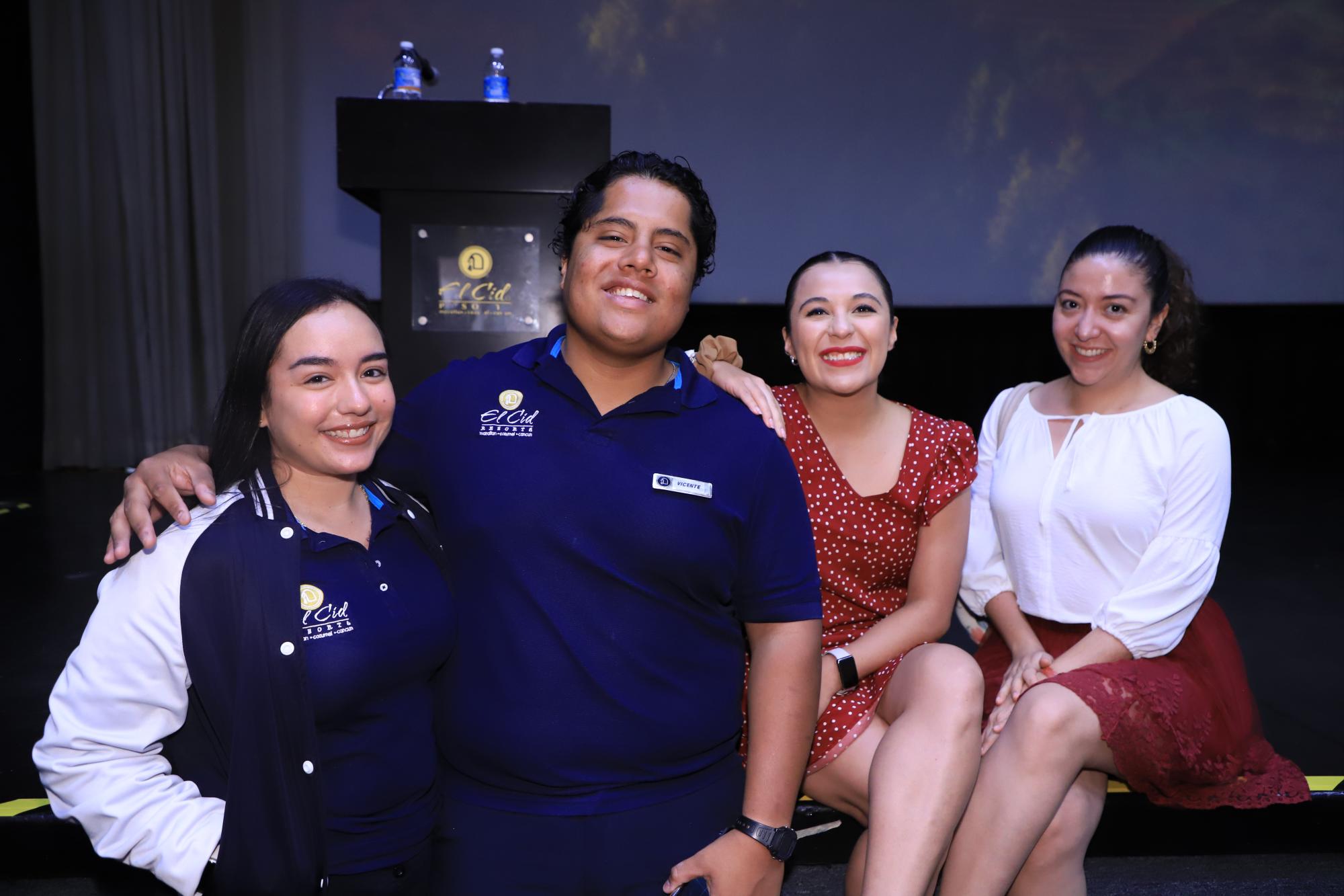 $!Leticia Lizárraga, Vicente Ramírez, Fernanda Salazar y Lizeth Cruz.