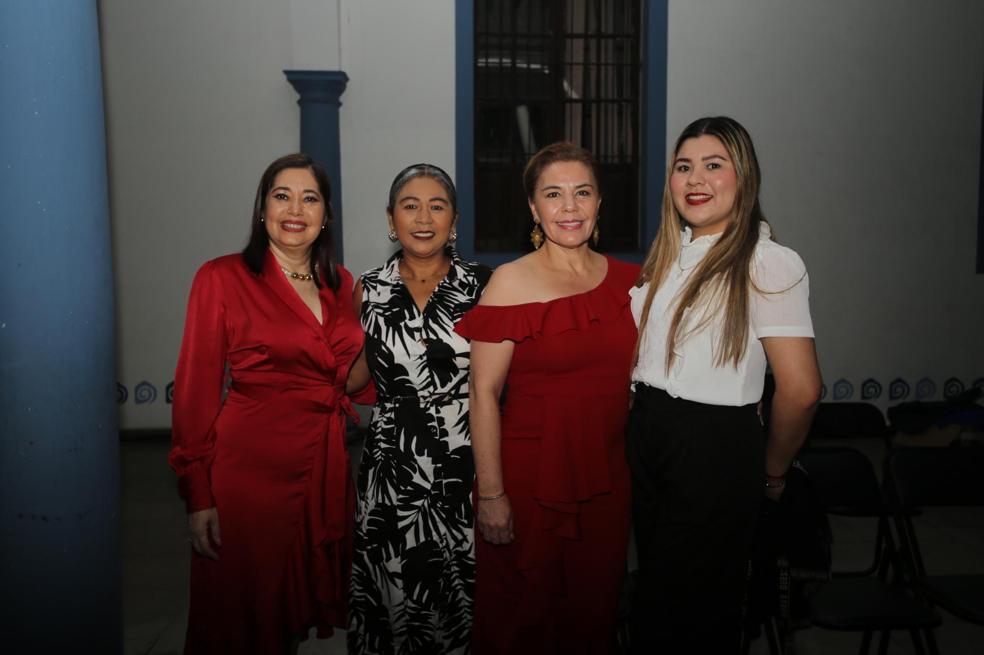 $!Ana Higuera, Araceli Corona, Alicia Aguirre y Athenea Corona.