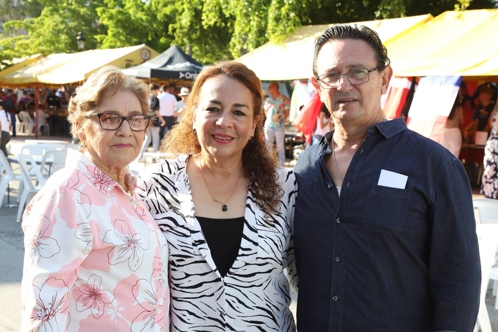 $!María Félix Canizalez, Lolys Rubio y Sergio Armando Flores.