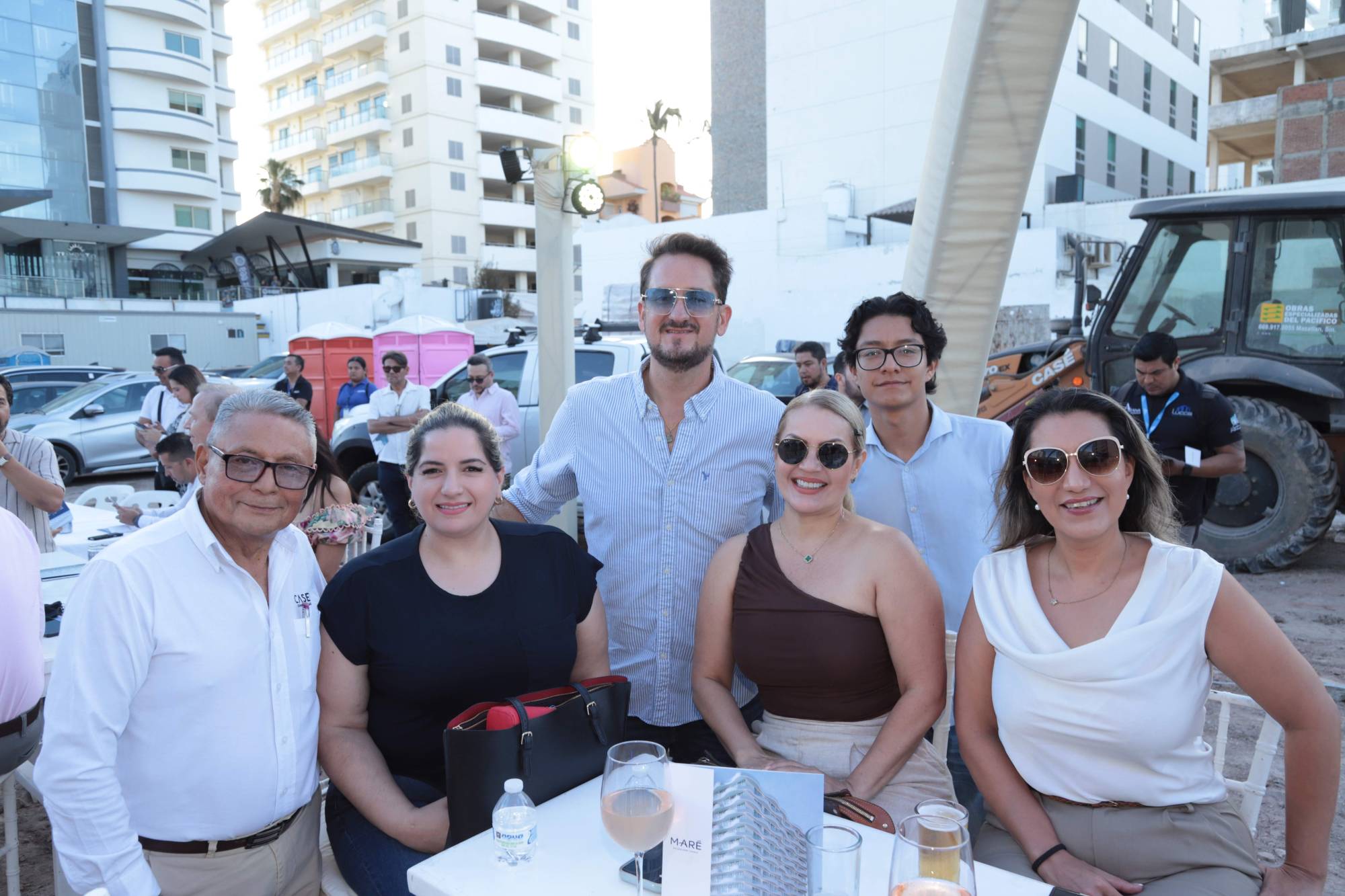 $!Sadot Hernández, Aliki Athanasopulos, Omar Palomares, Gaby Pereyra, Janis Lópezportillo y Juan Ramón Barrón.