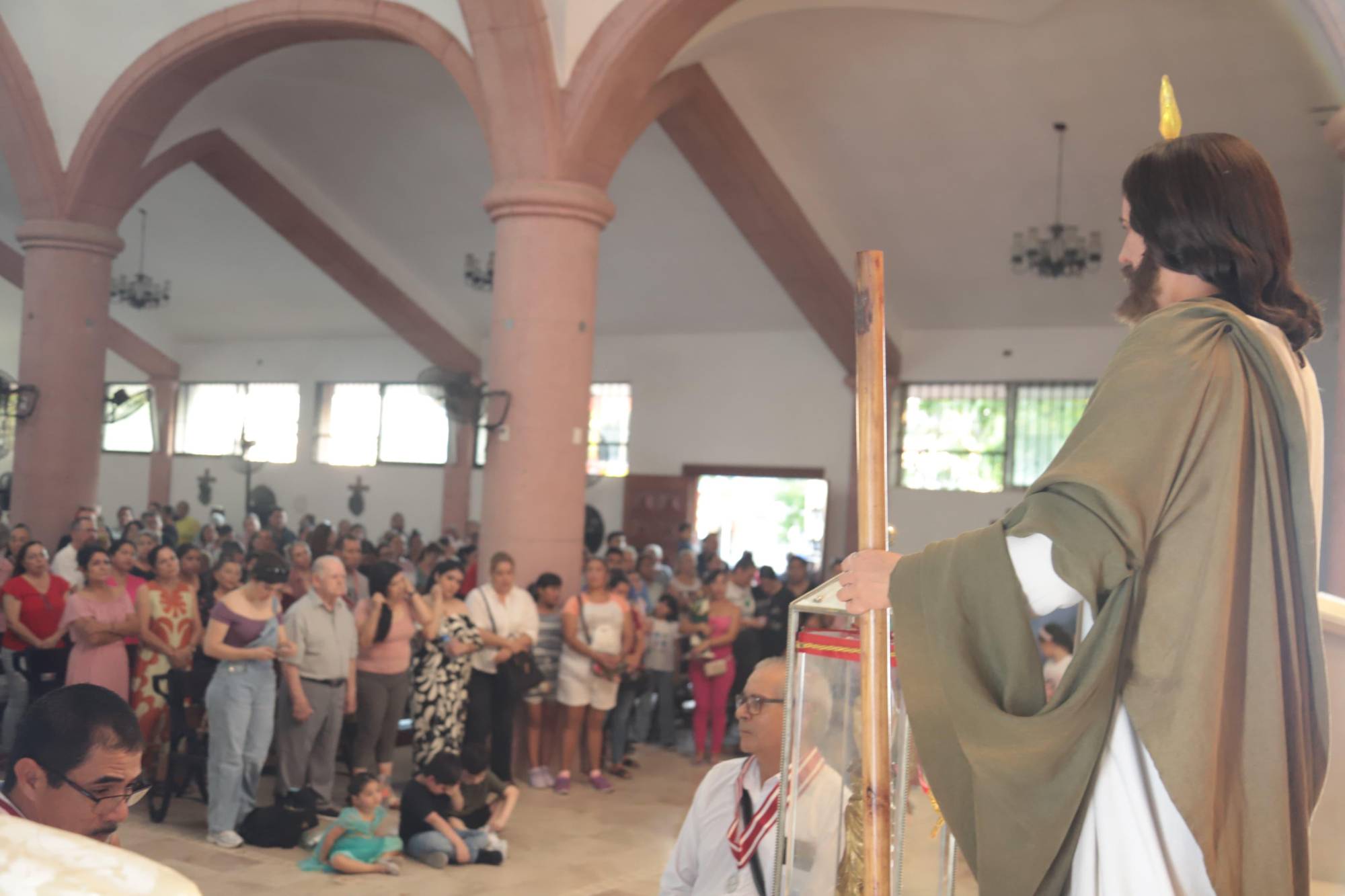 $!Piden a la reliquia de San Judas Tadeo por la paz en Mazatlán