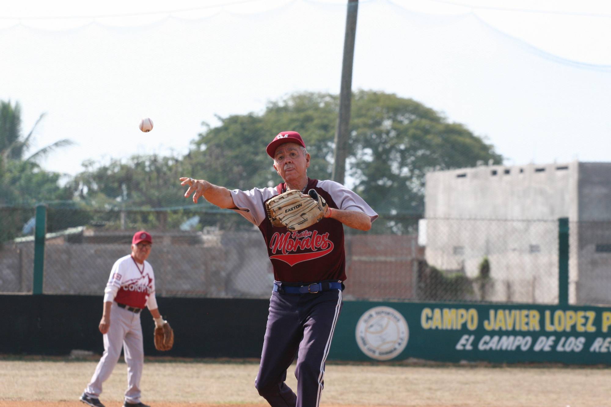 $!Frigomar no suelta la cima de Liga Supermáster, en Club Sarabia