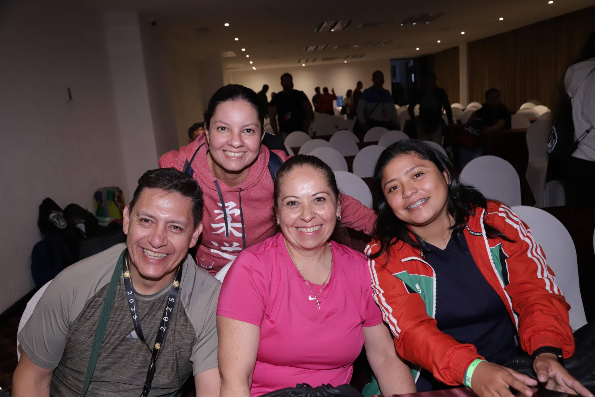 $!Elizabeth Gónzález, Ricardo Rodríguez, Vanessa González y Alicia Che.