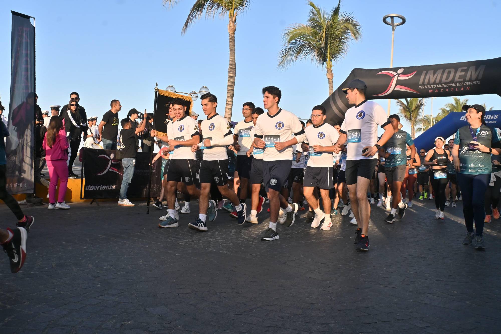 $!Ana Llorente y Yostin Rendón conquistan Carrera por la Salud de AMASFAC