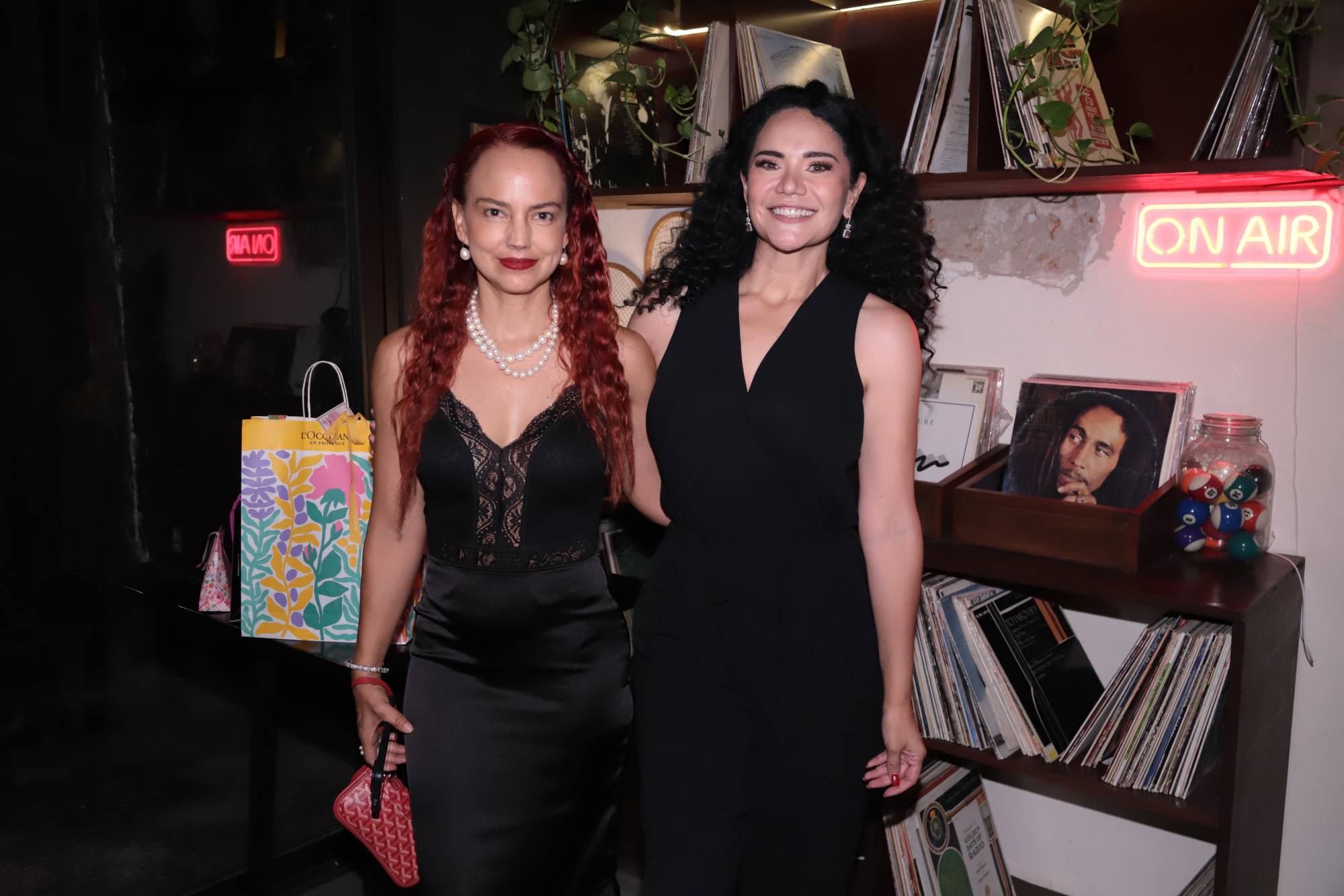 $!Laura Graef con la cumpleañera.