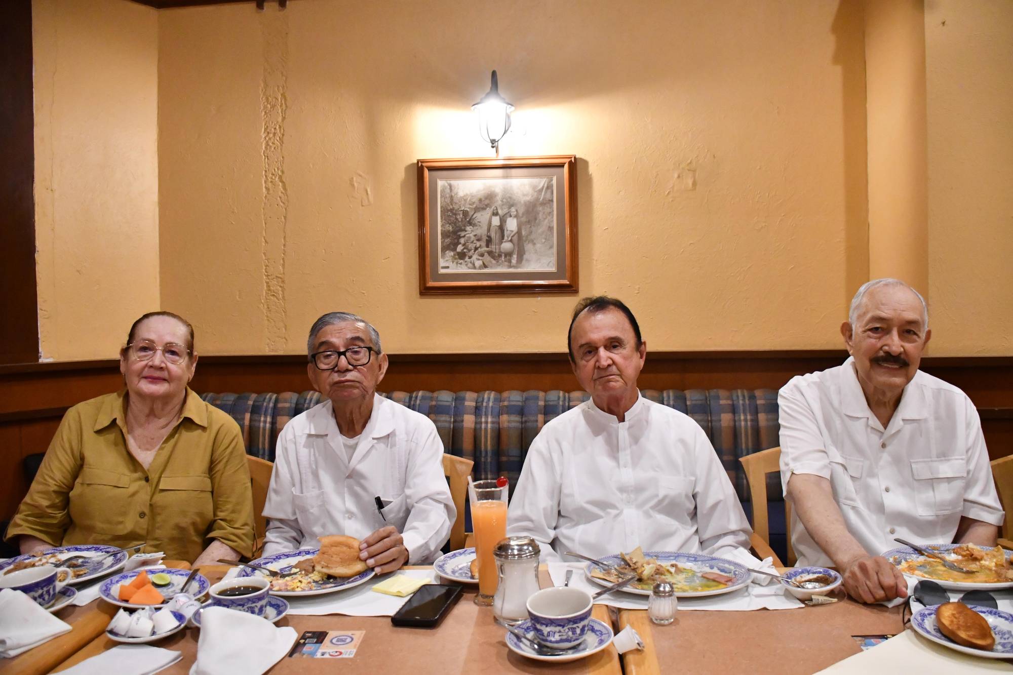 $!María Esther López, Faustino López, Florencio Medina y Alfredo Covarrubias.