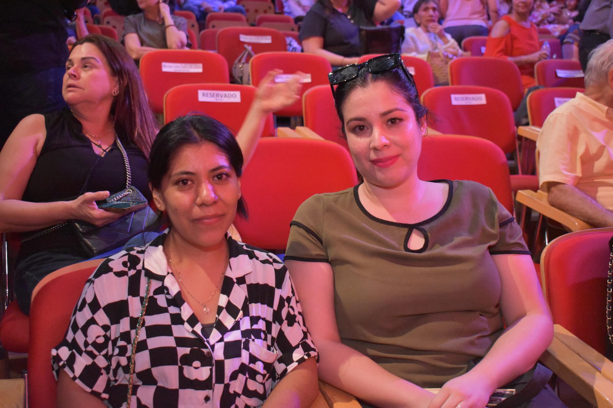 $!Lizbeth Santiago y Denisse Beltrán.