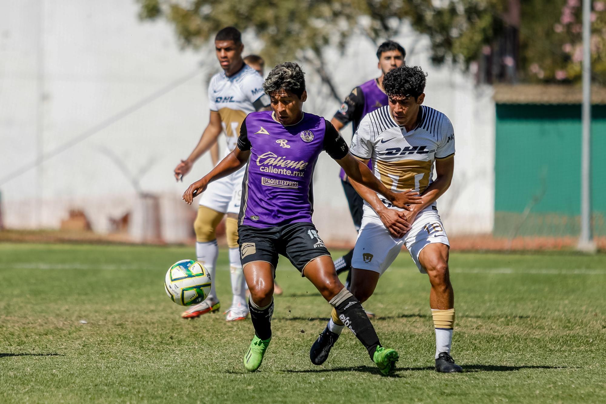 $!Juveniles del Mazatlán doman a Pumas en casa