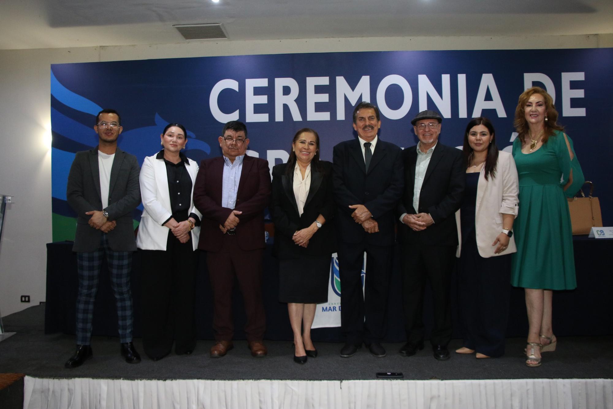 $!Miembros del presidium.