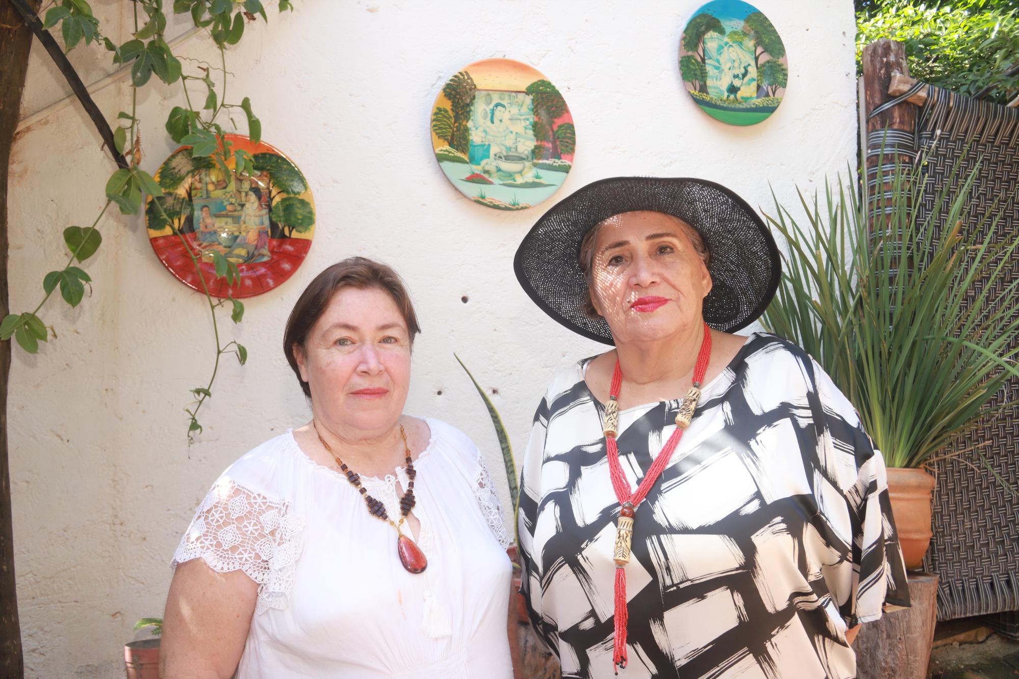 $!María Guadalupe Rojas y Graciela Osuna.
