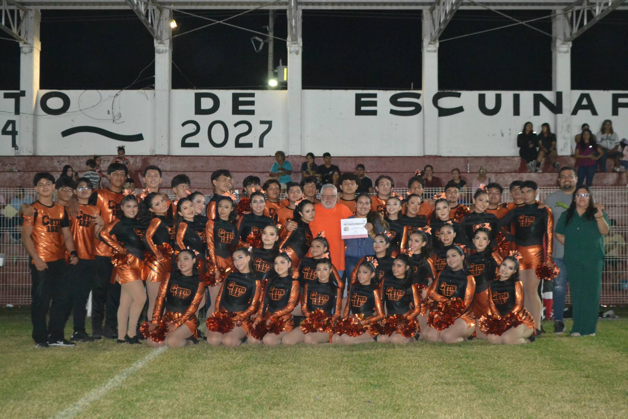 $!Jóvenes de Escuinapa brillan en concurso de porristas y exhibición de bandas de guerra