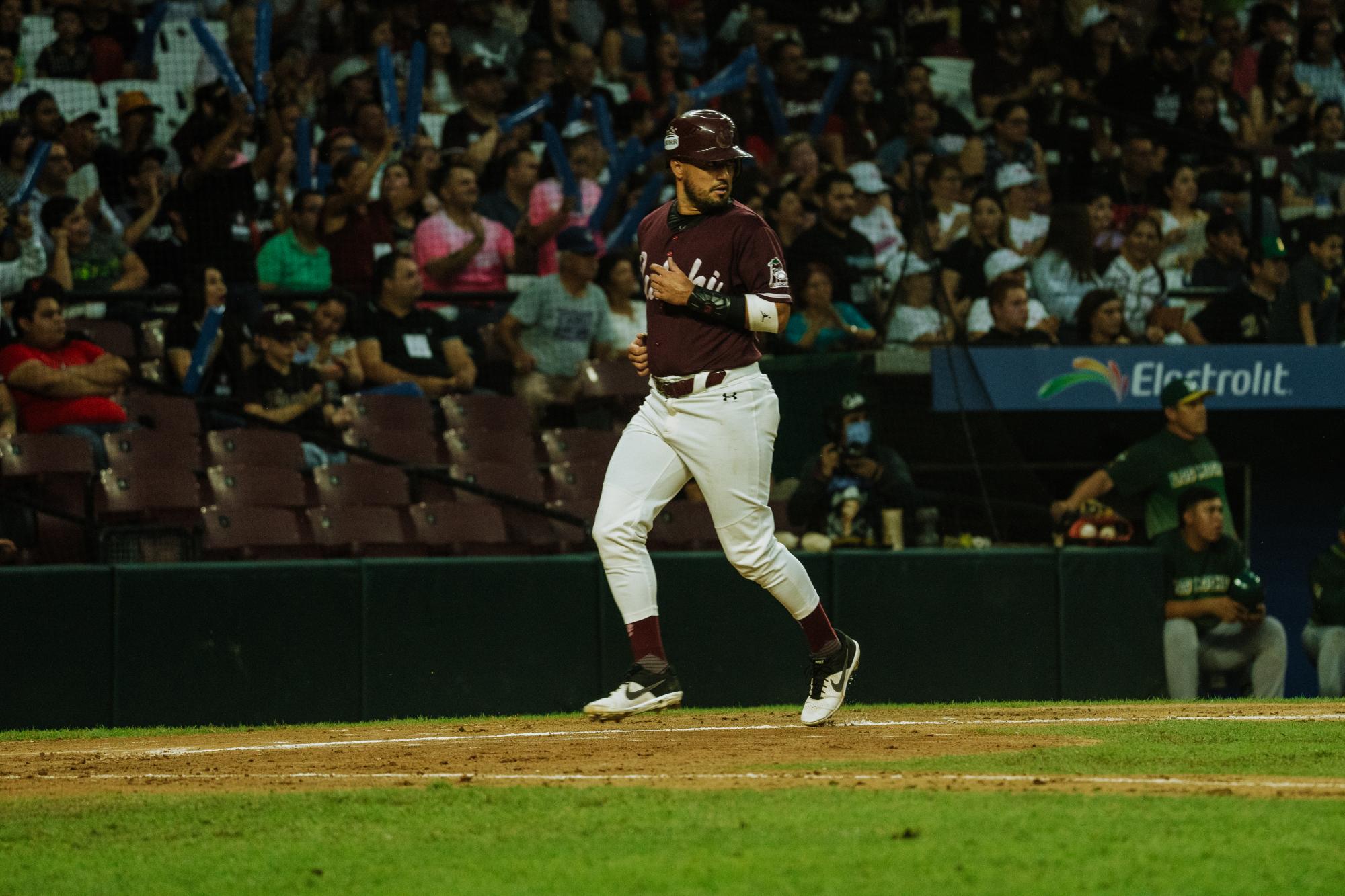 $!Cañeros le repite la dosis a Tomateros de Culiacán en el Cuadrangular del Bienestar