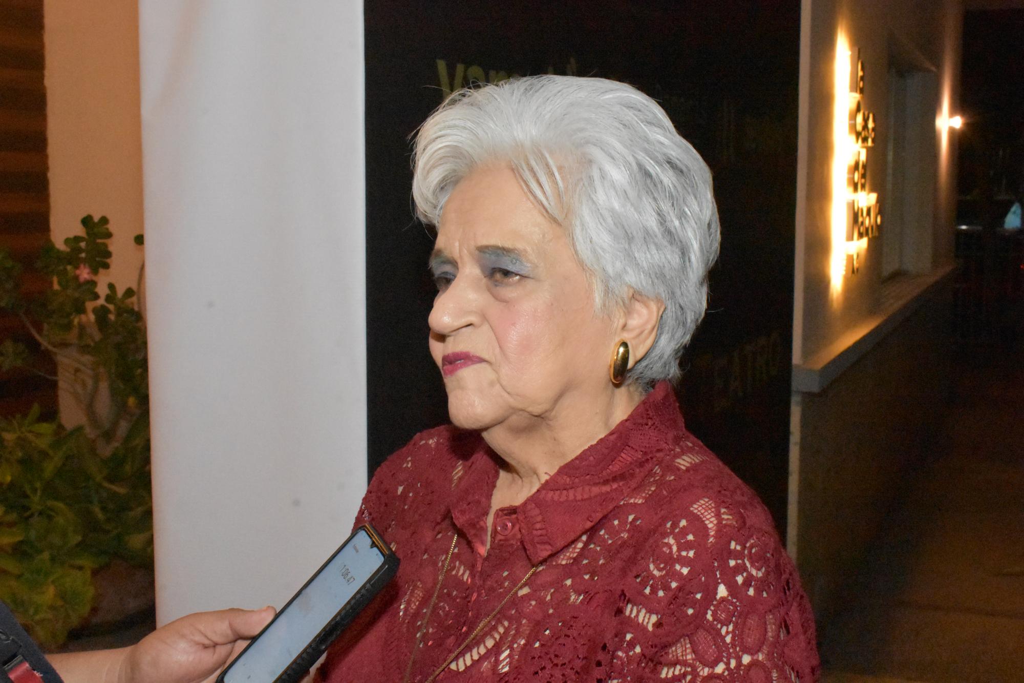 $!La maestra Alicia Montaño se mostró agradecida por el homenaje en su honor.