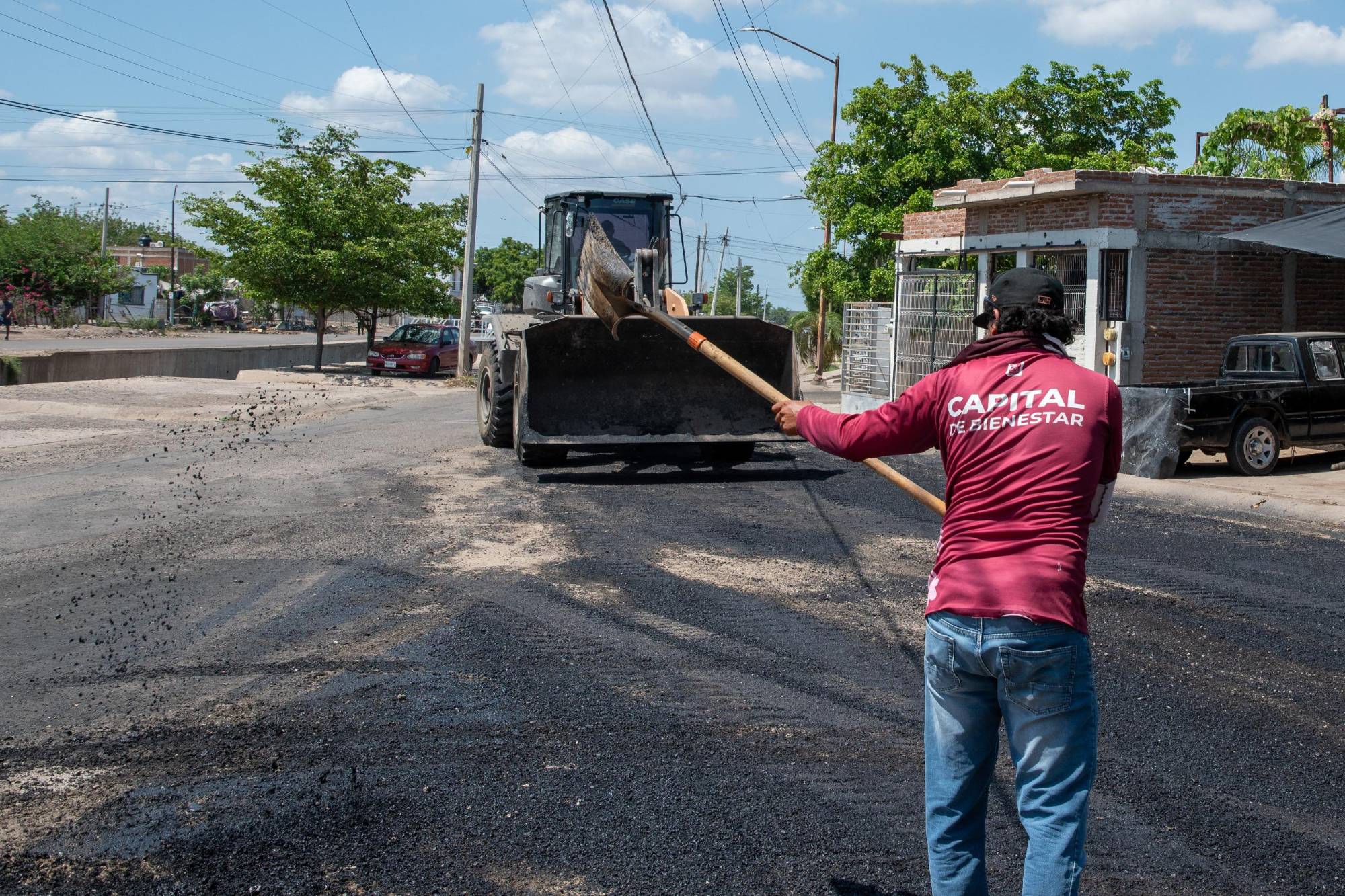 $!Avanza reencarpetado de la calle David Alfaro Siqueiros en Culiacán