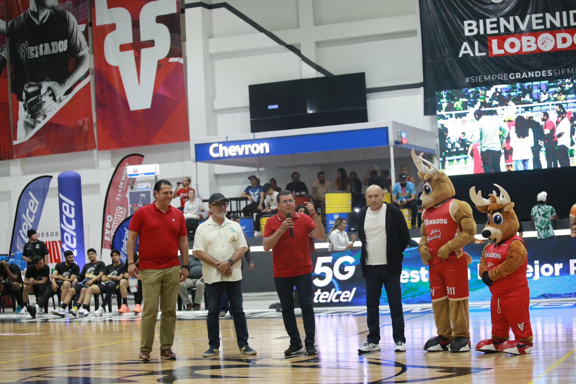 $!En la inauguración el Alcalde Édgar González brindó unas palabras a los presentes.