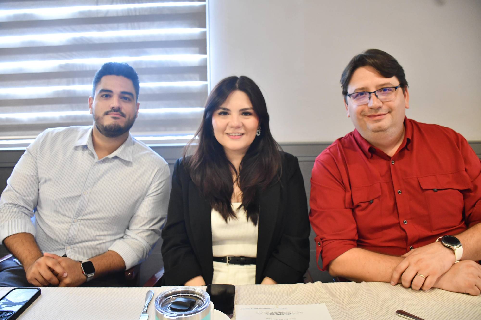 $!Aaron Samuel, Lorena Villanueva y Luis Peimbert.